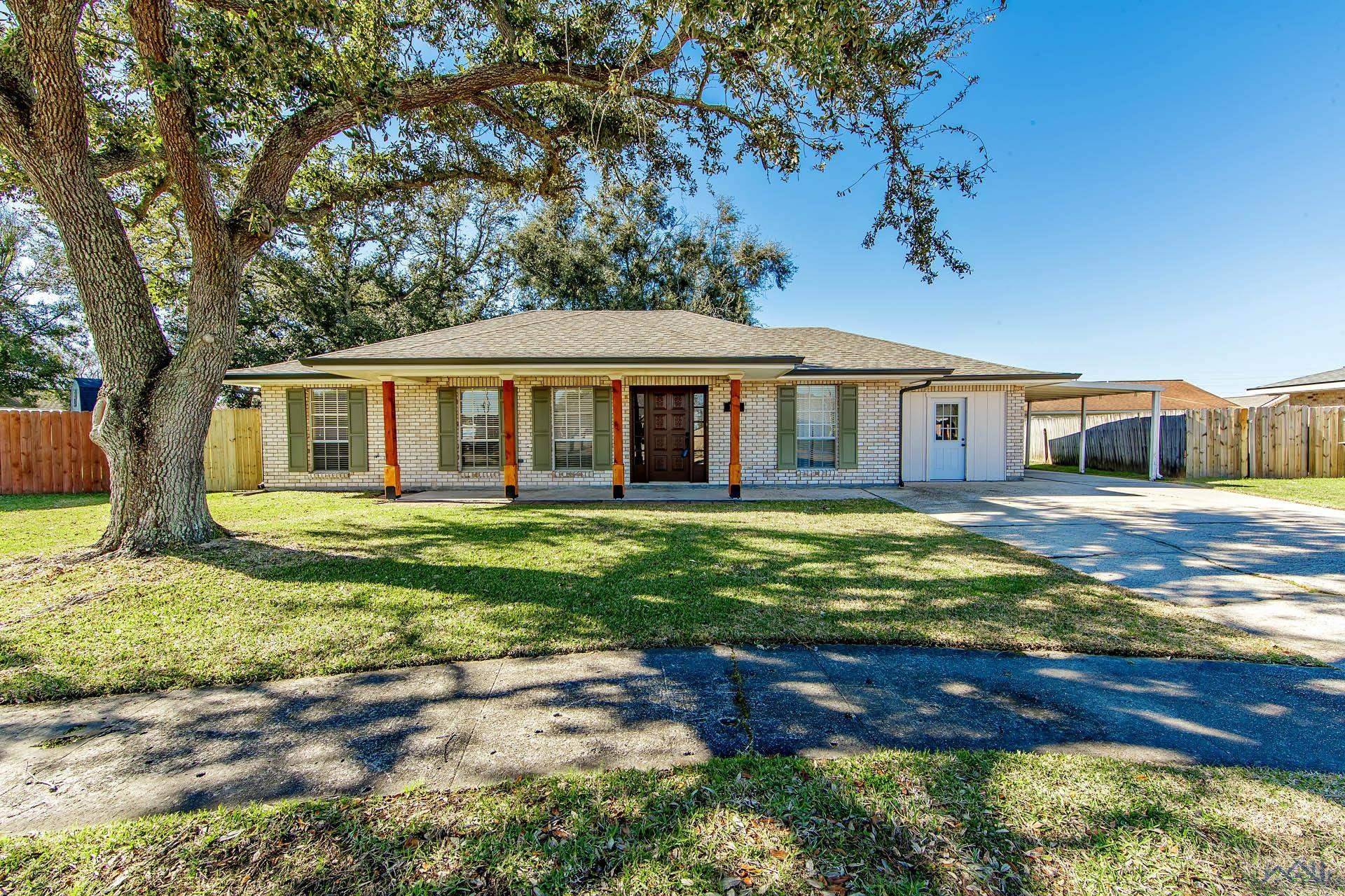 Houma, LA 70360,108 Polmer Place