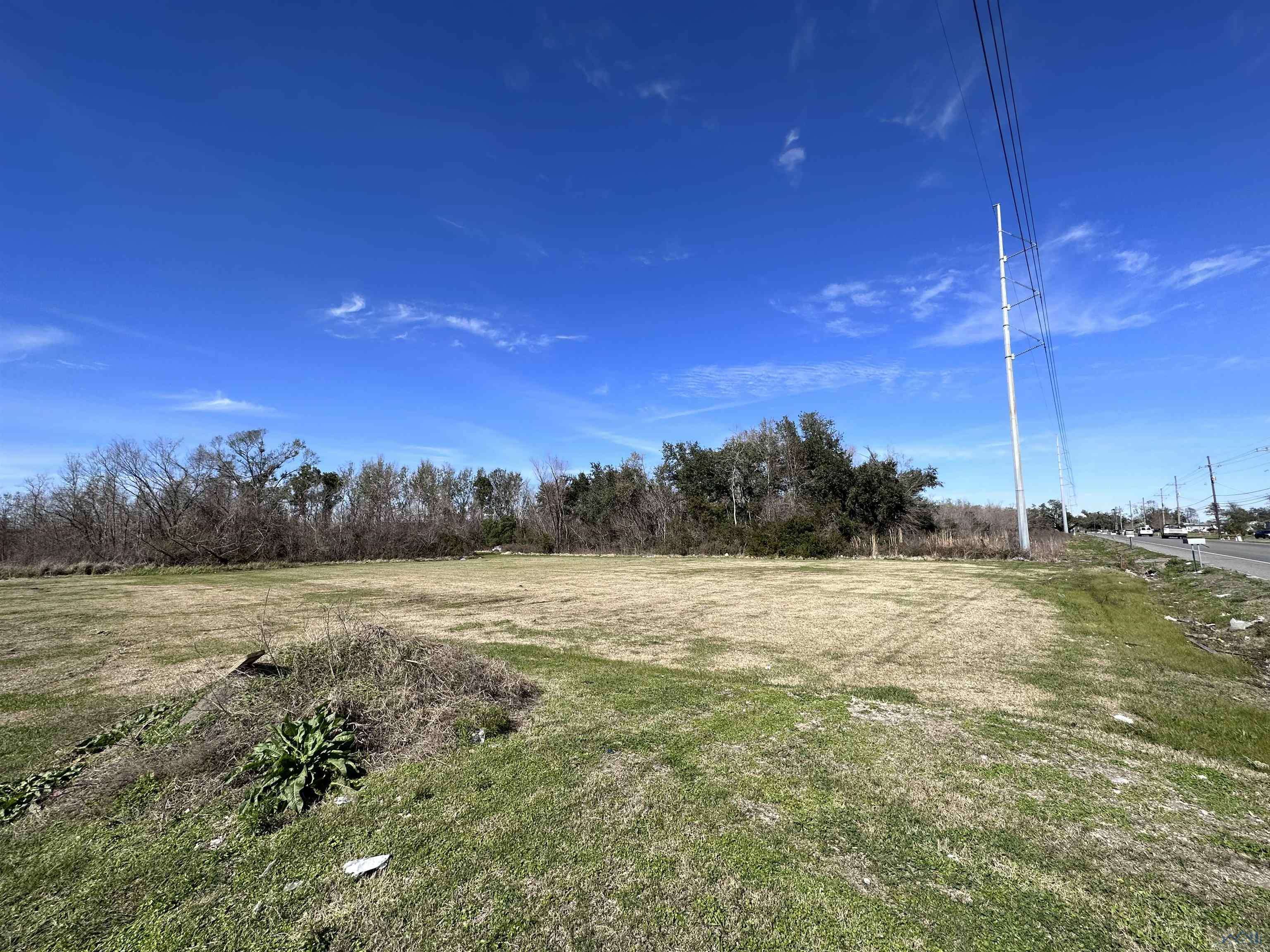 Houma, LA 70363,3108 Grand Caillou Road