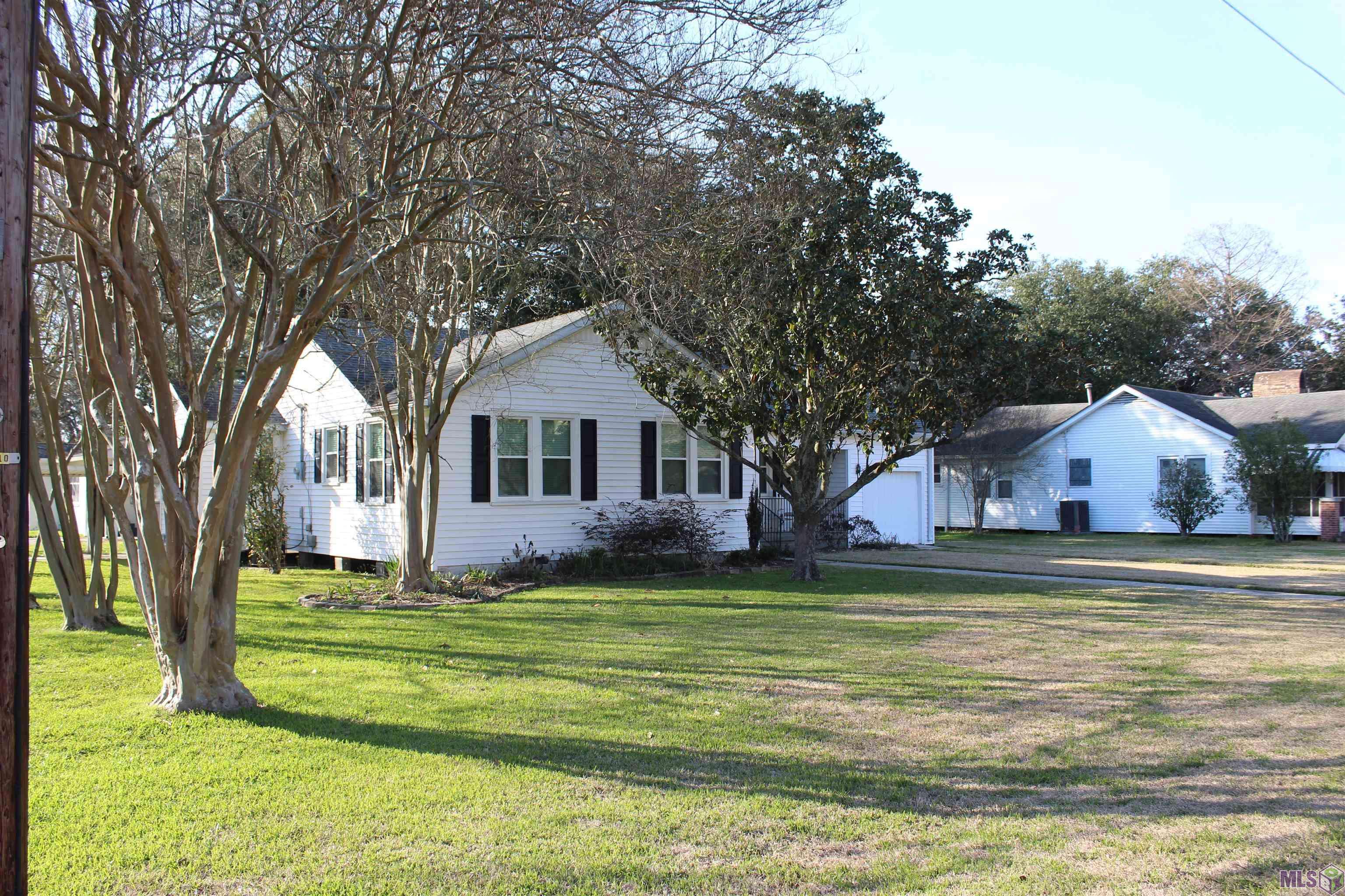 Port Allen, LA 70767,411 7th St