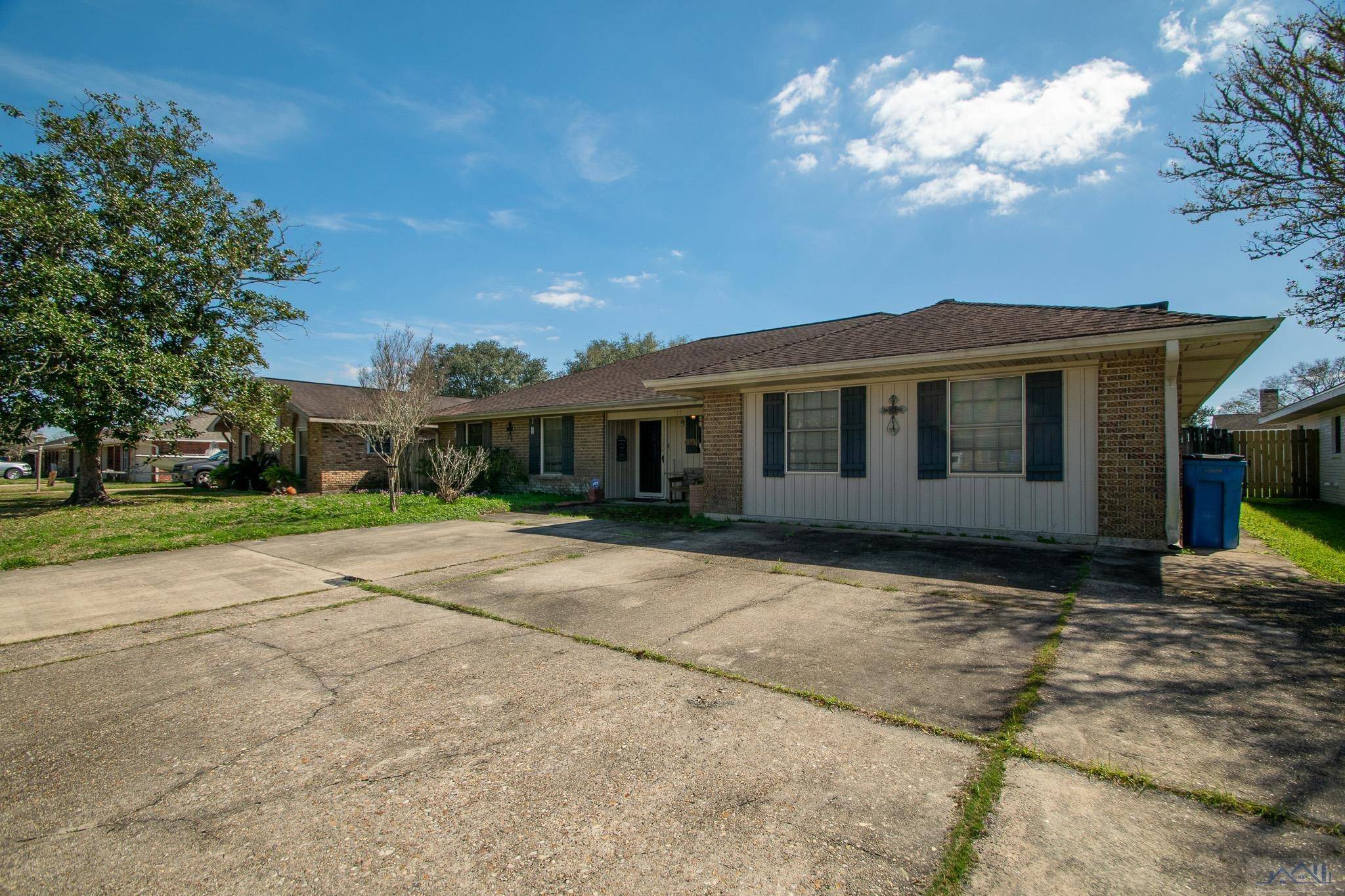 Berwick, LA 70342,213 Hogan St