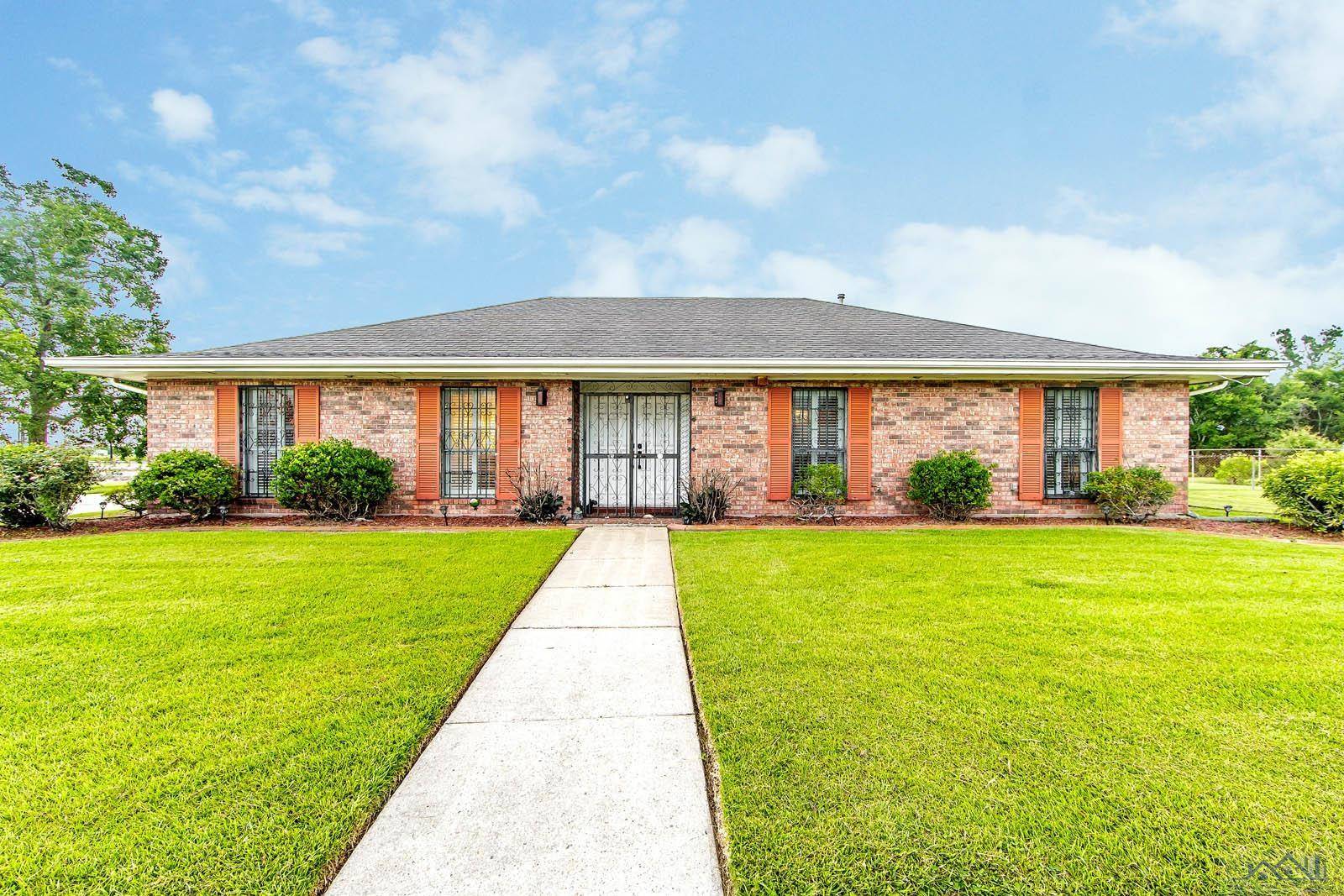 Houma, LA 70363,702 Mary Hughes Drive