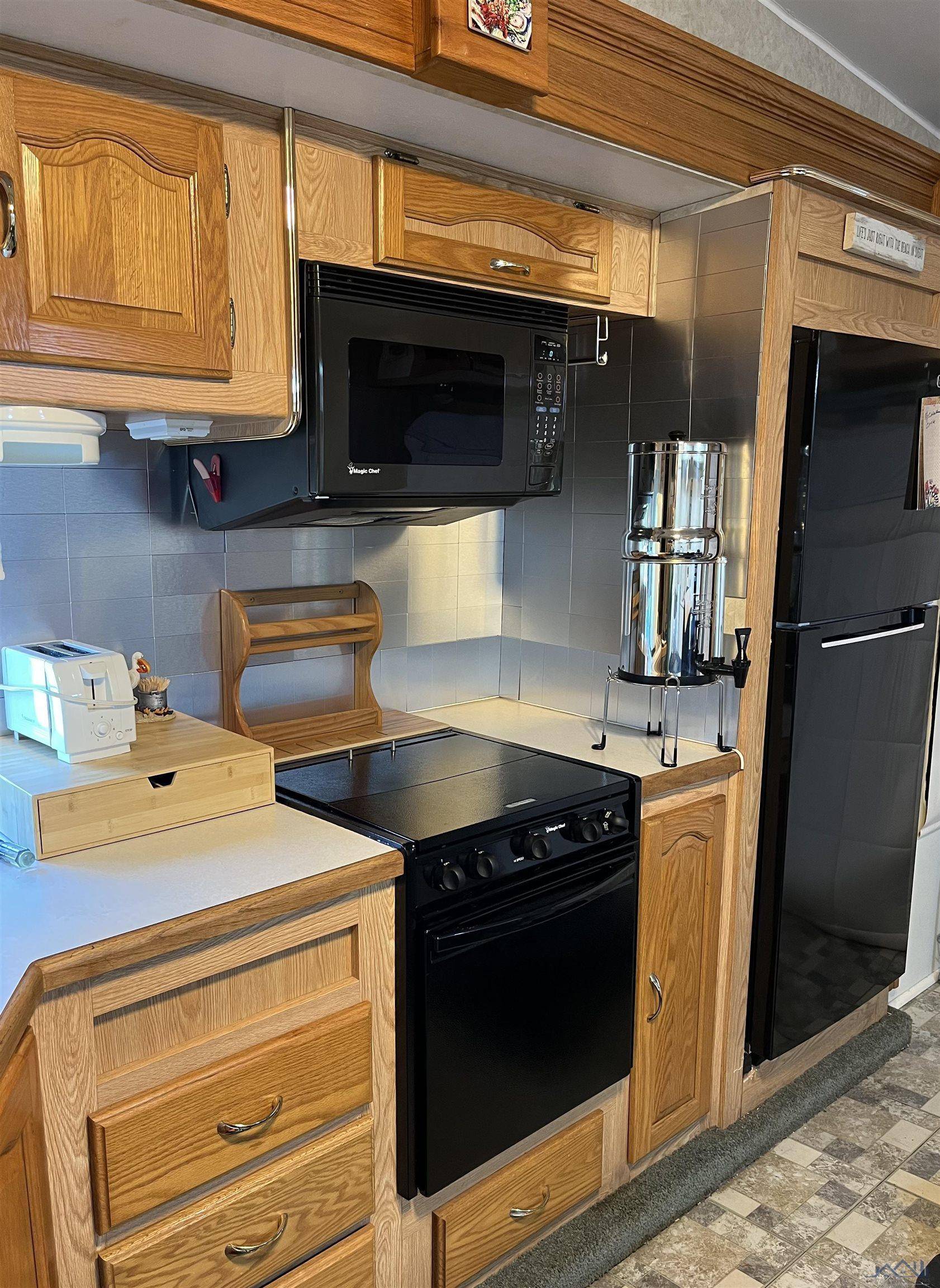 Grand Isle, LA 70358,220 Ludwig Lane