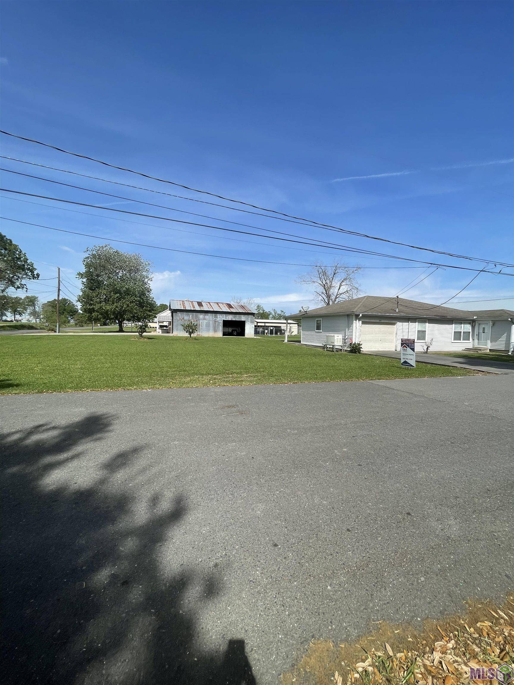 Labadieville, LA 70372,304 Convent St