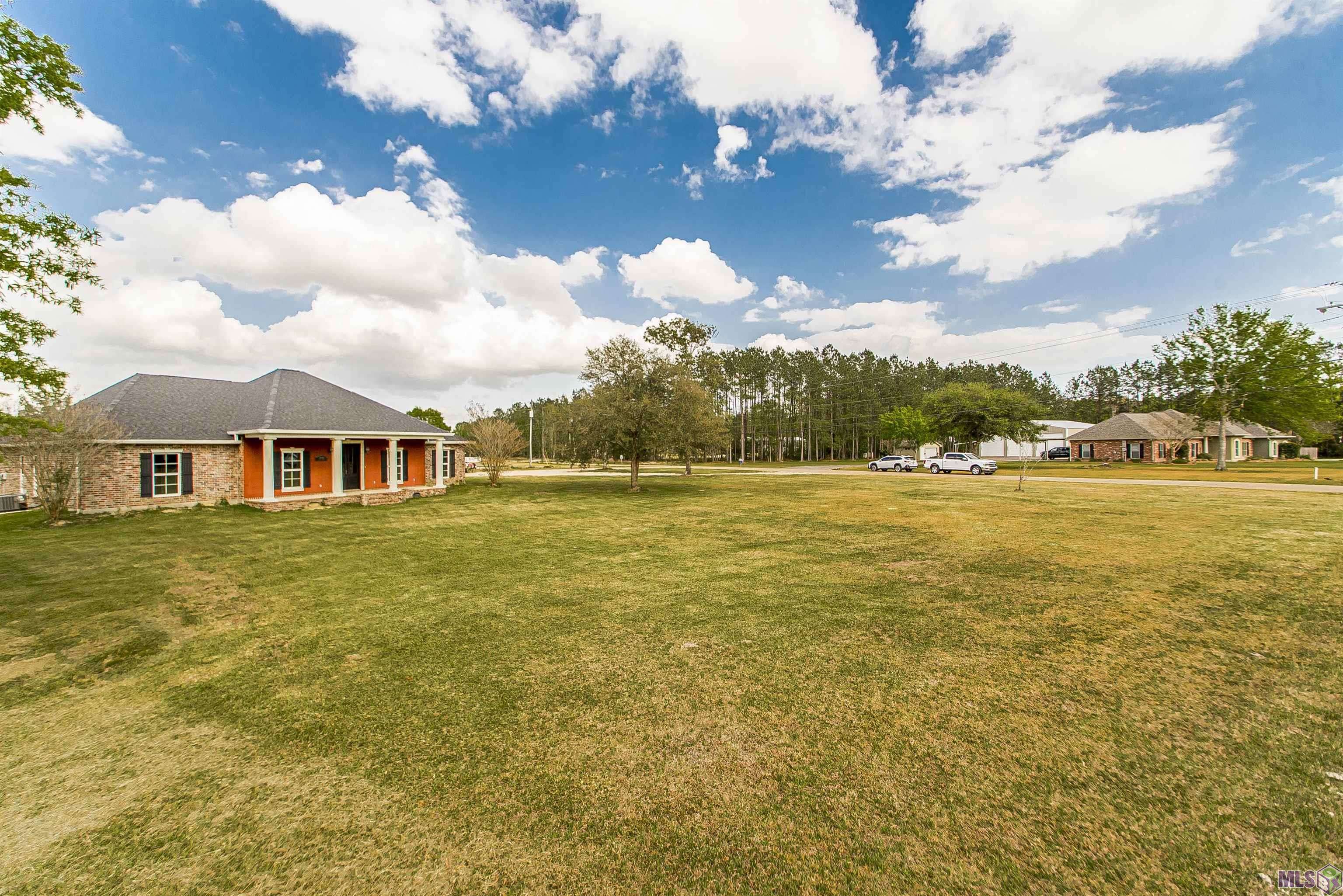 Albany, LA 70711,31968 Pea Ridge Rd