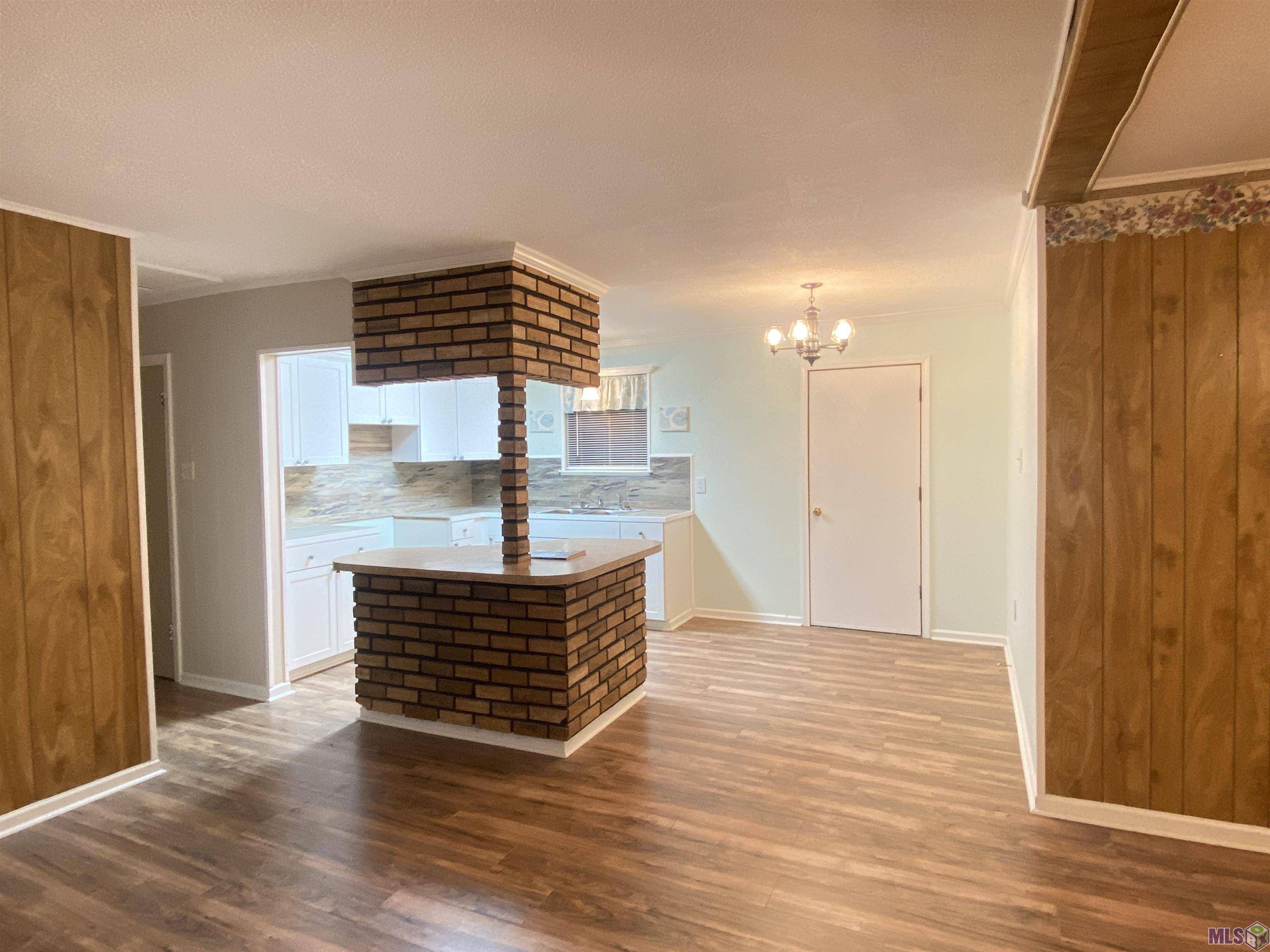 Port Allen, LA 70767,705 Eucalyptus St