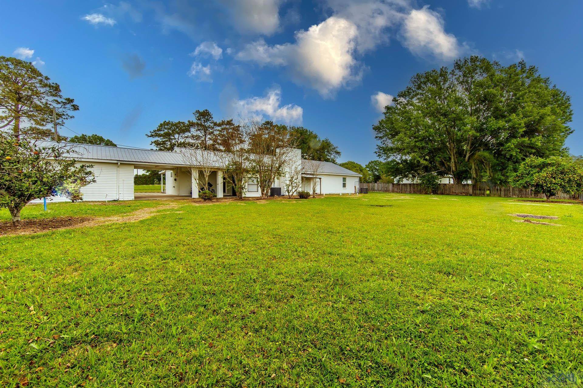 Napoleonville, LA 70390,1055 Highway 401