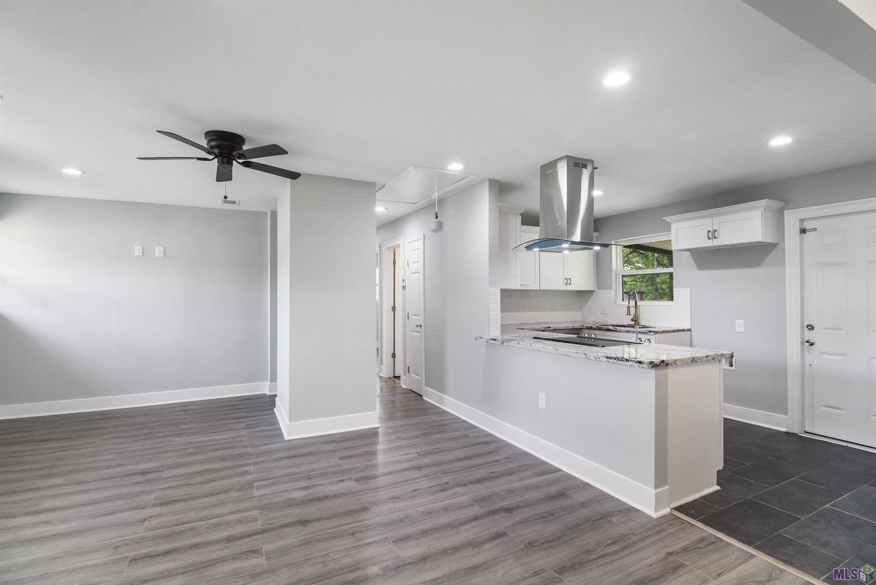 Walker, LA 70785,9774 Florida Blvd