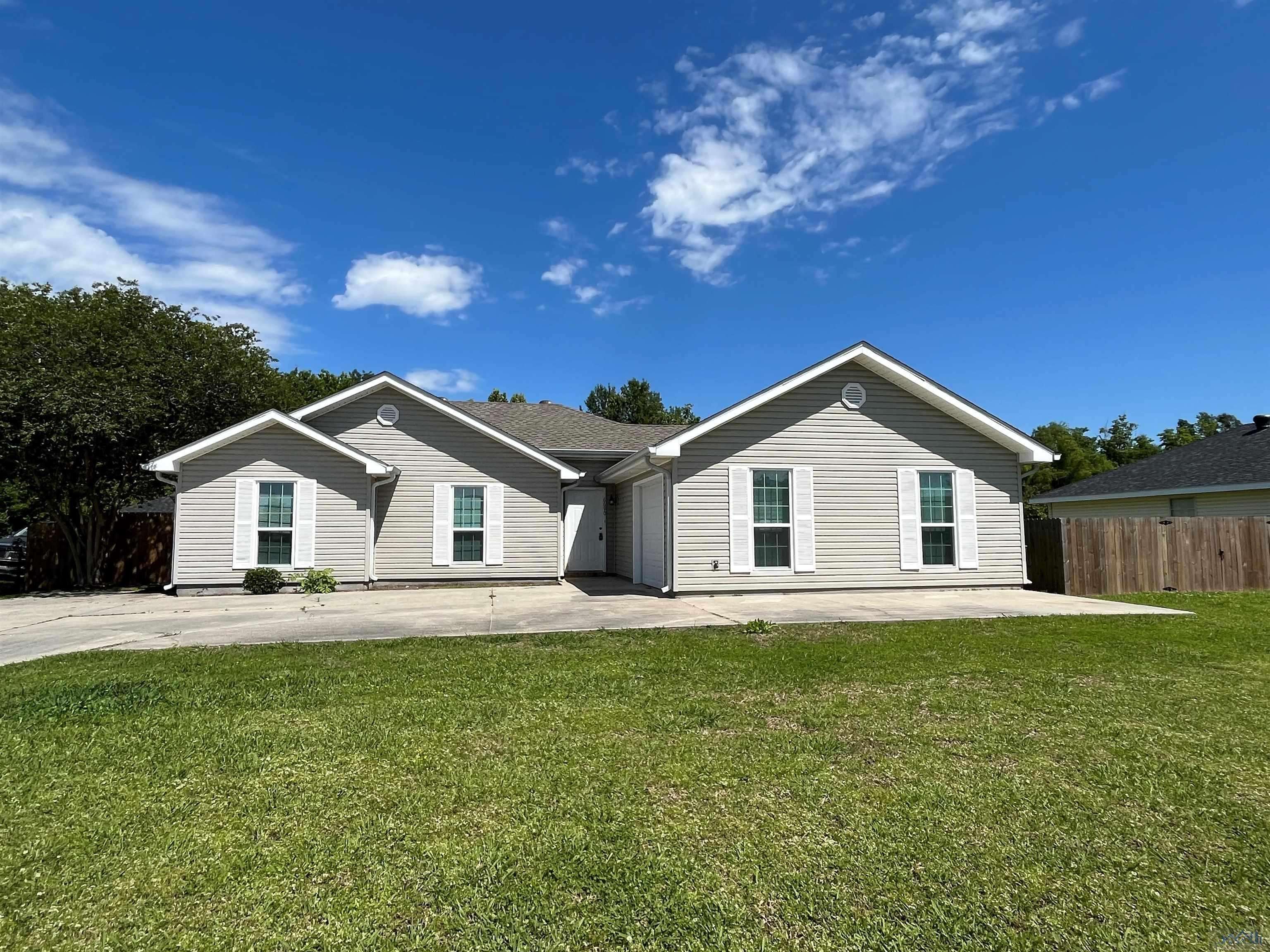 Houma, LA 70364,6690 Willie Lou Avenue