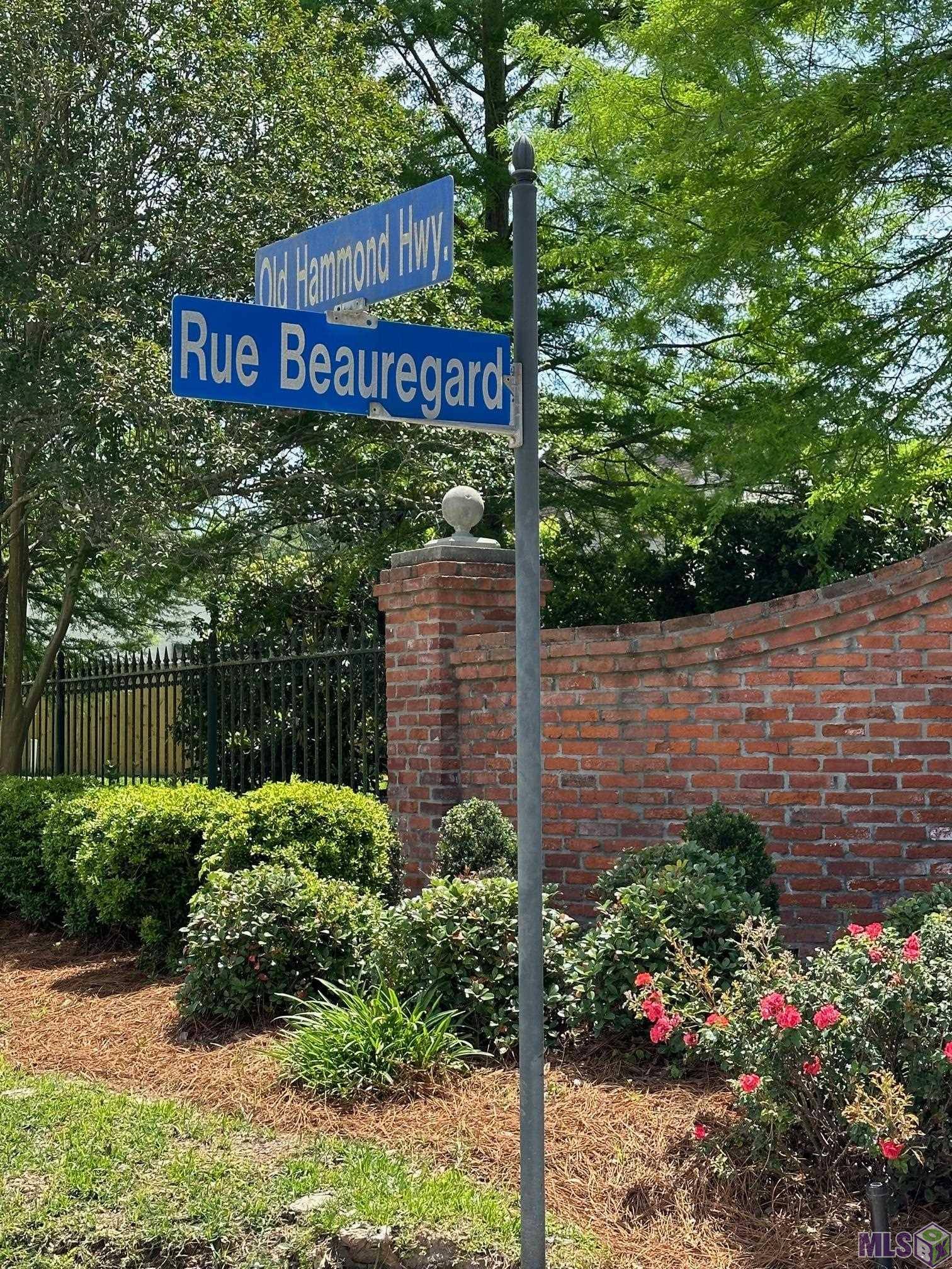 Baton Rouge, FL 32507,2112 Rue Beauregard