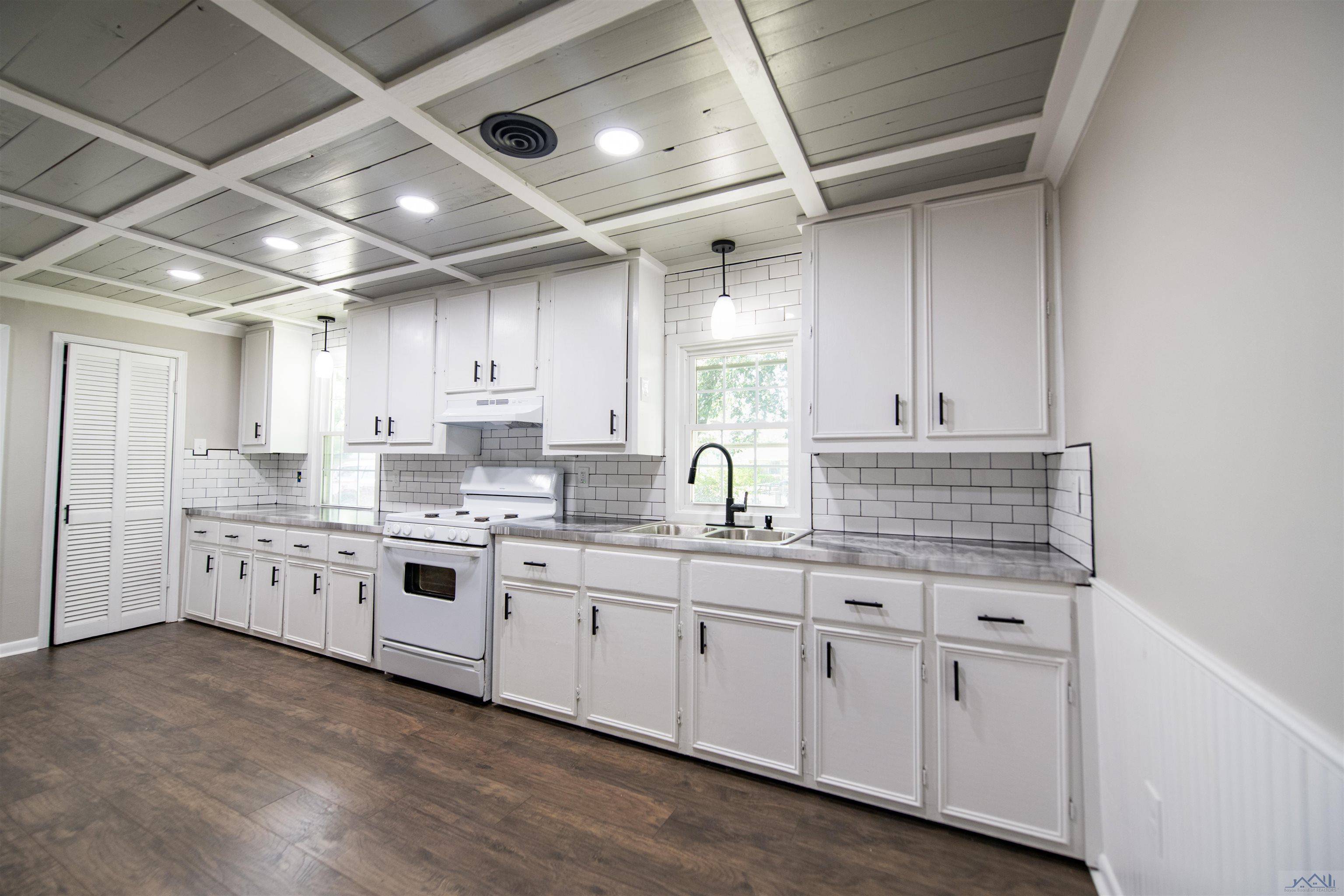 Belle Rose, LA 70341,6685 Highway 308