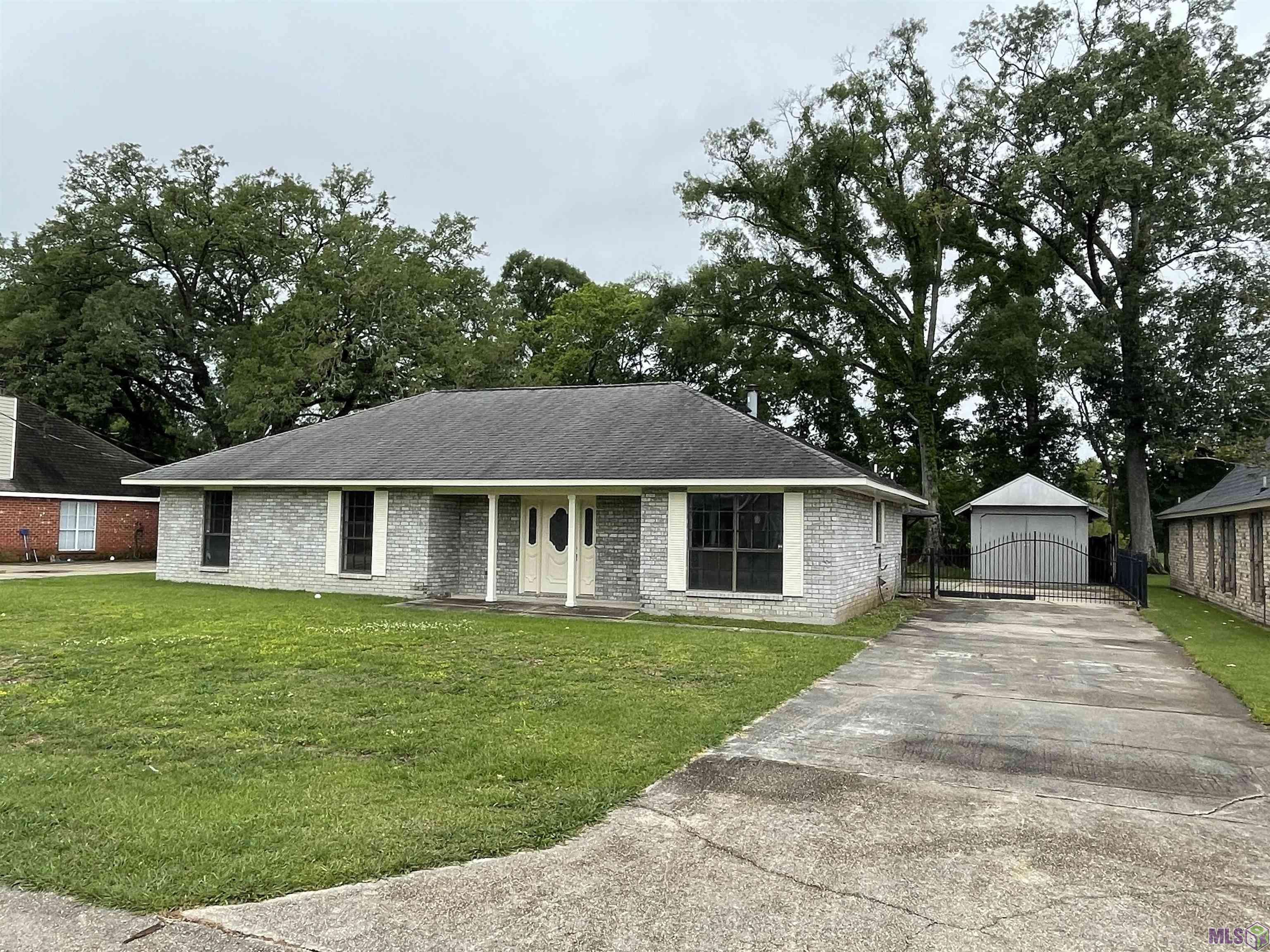 Gonzales, LA 70737,14155 Troy Duplessis Rd