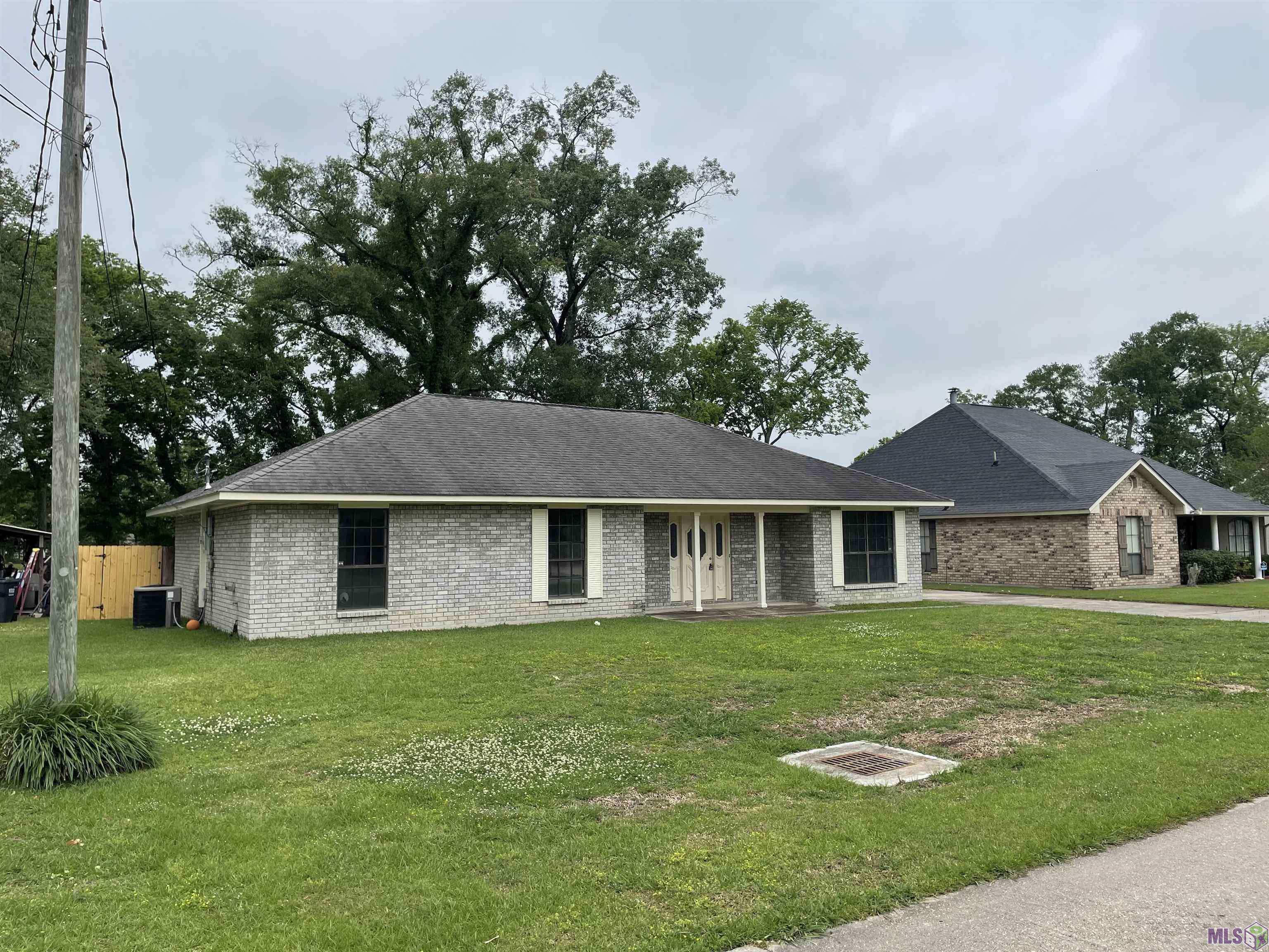 Gonzales, LA 70737,14155 Troy Duplessis Rd