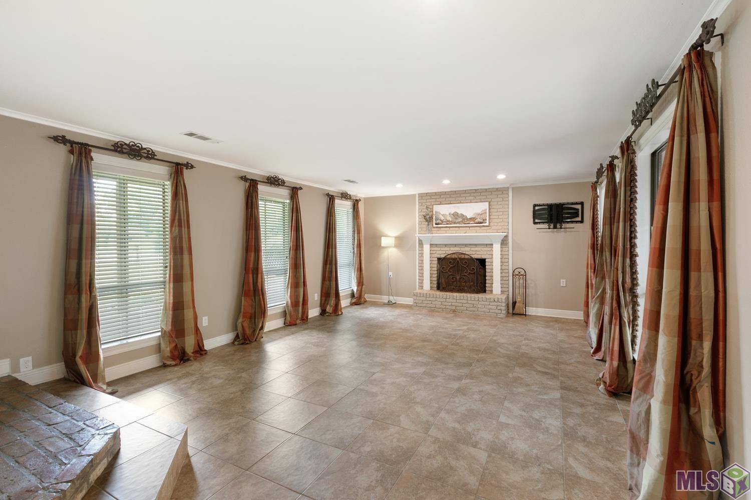 Zachary, LA 70791,5441 Par Dr