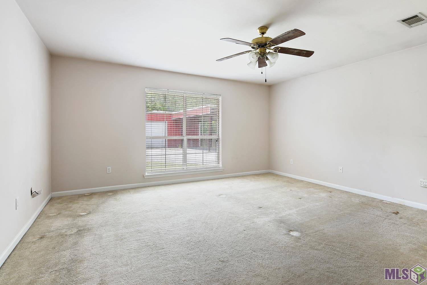 Walker, LA 70785,13448 Arnold Rd
