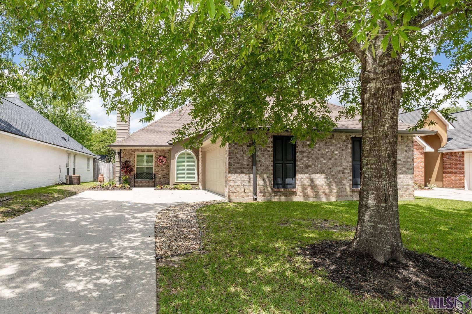 Baton Rouge, LA 70817,16243 Somersby