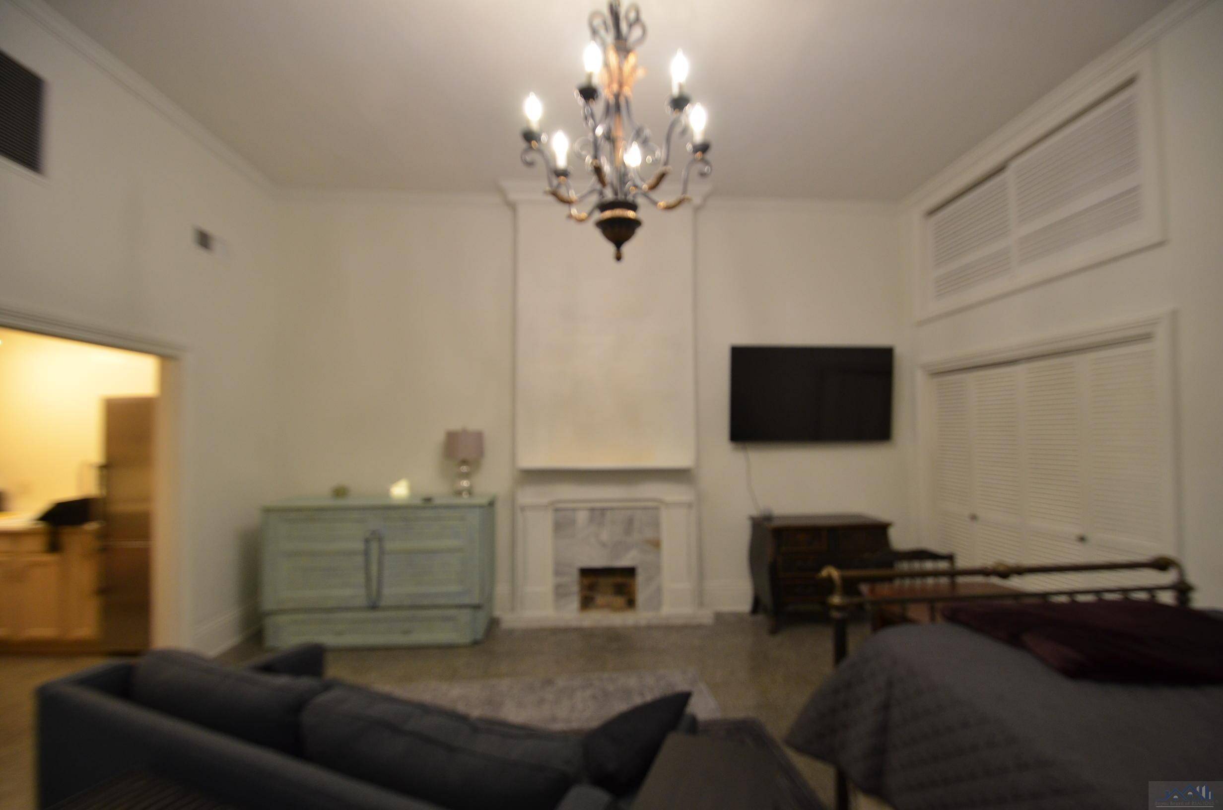 New Orleans, LA 70112,418 Burgundy St ##7