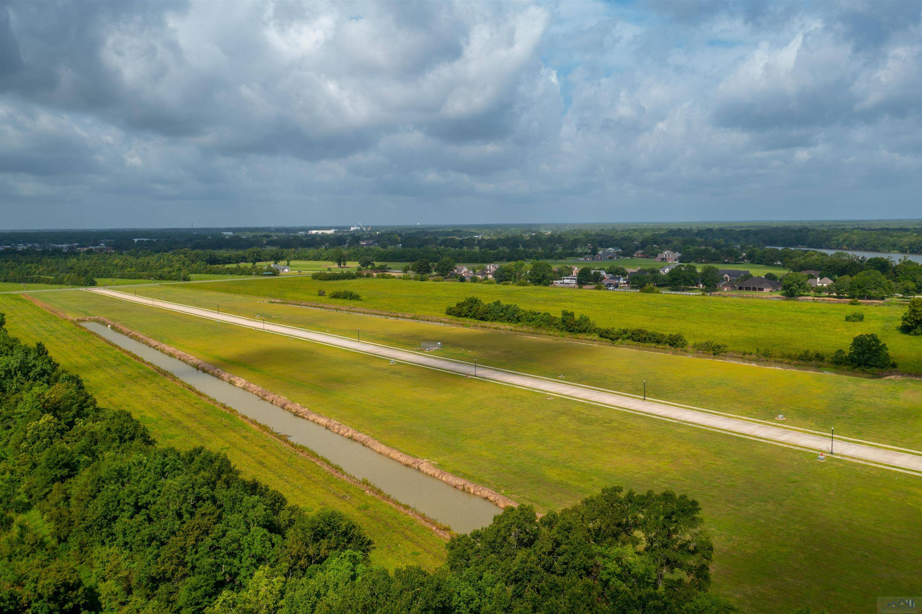 Berwick, LA 70342,129 River Estates St