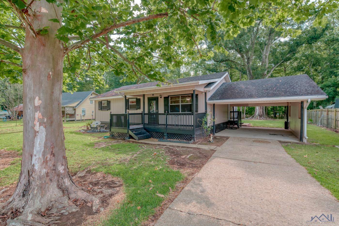 Gibson, LA 70356,613 Cypress St