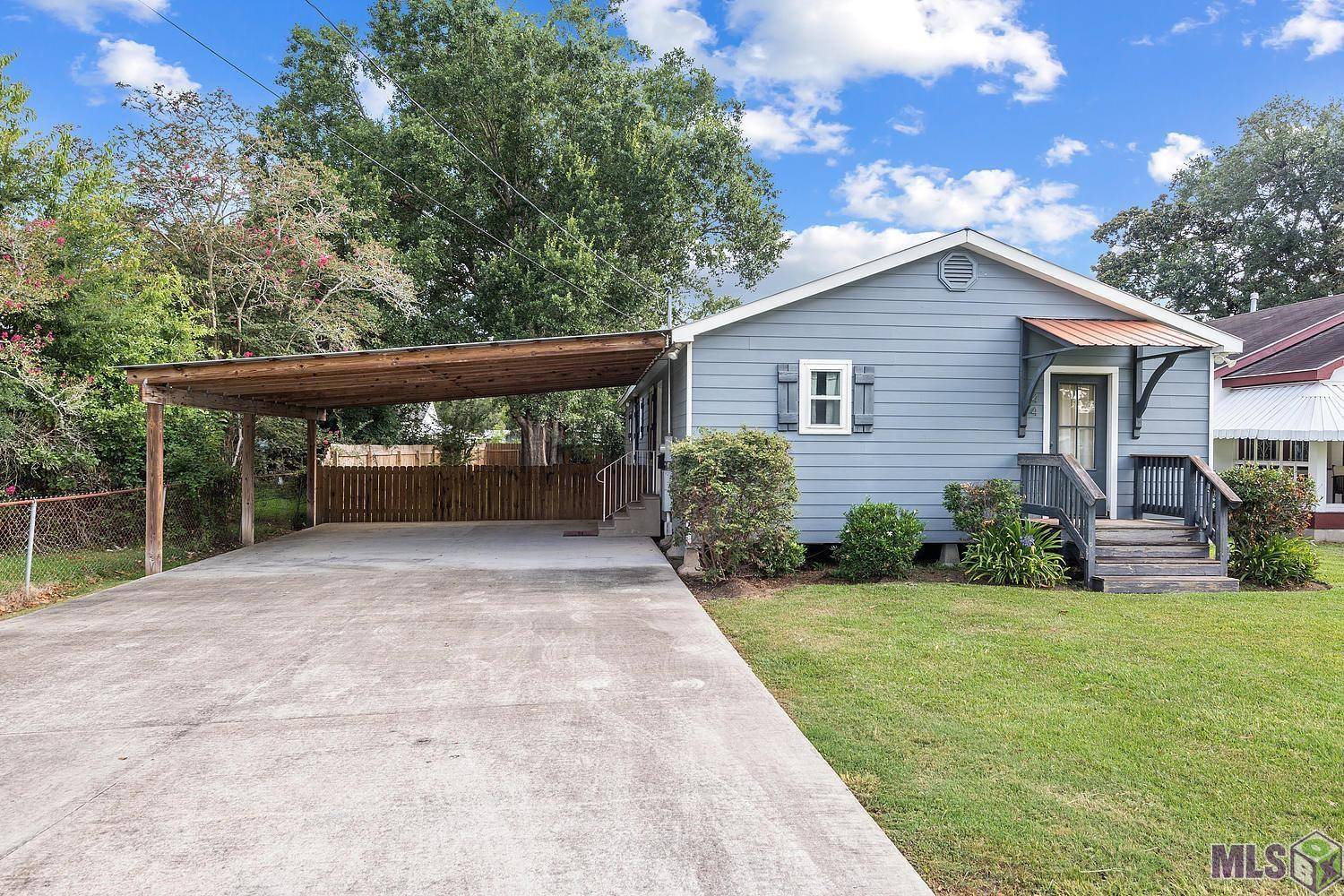 Port Allen, LA 70767,744 Maryland Ave