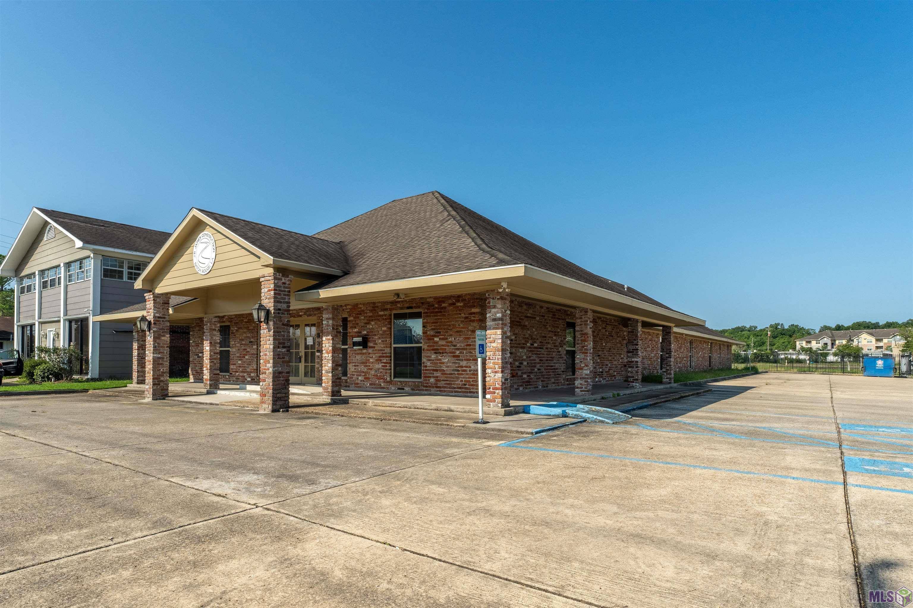 Baton Rouge, LA 70806,1881 Wooddale Blvd