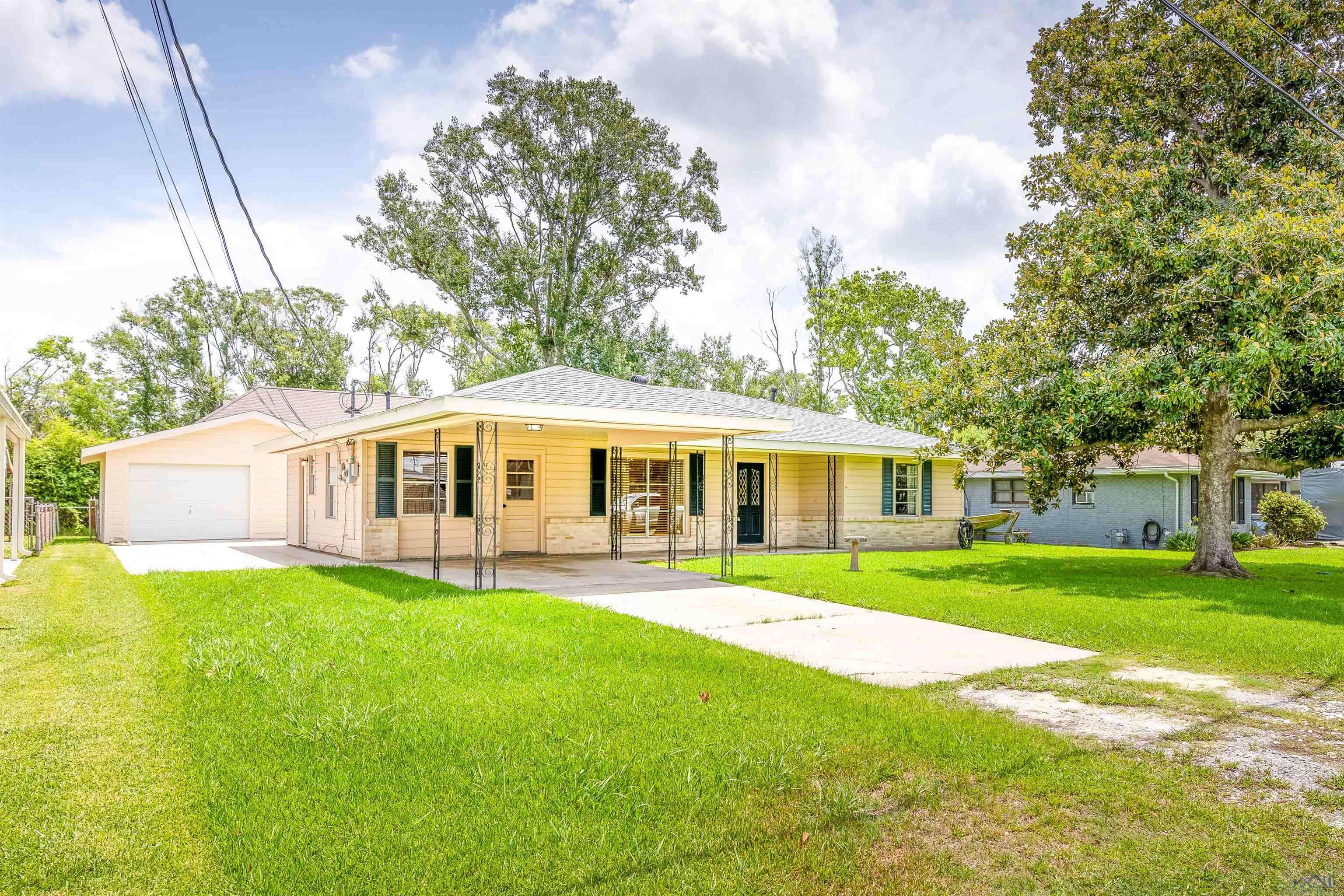 Houma, LA 70360,211 Alex St