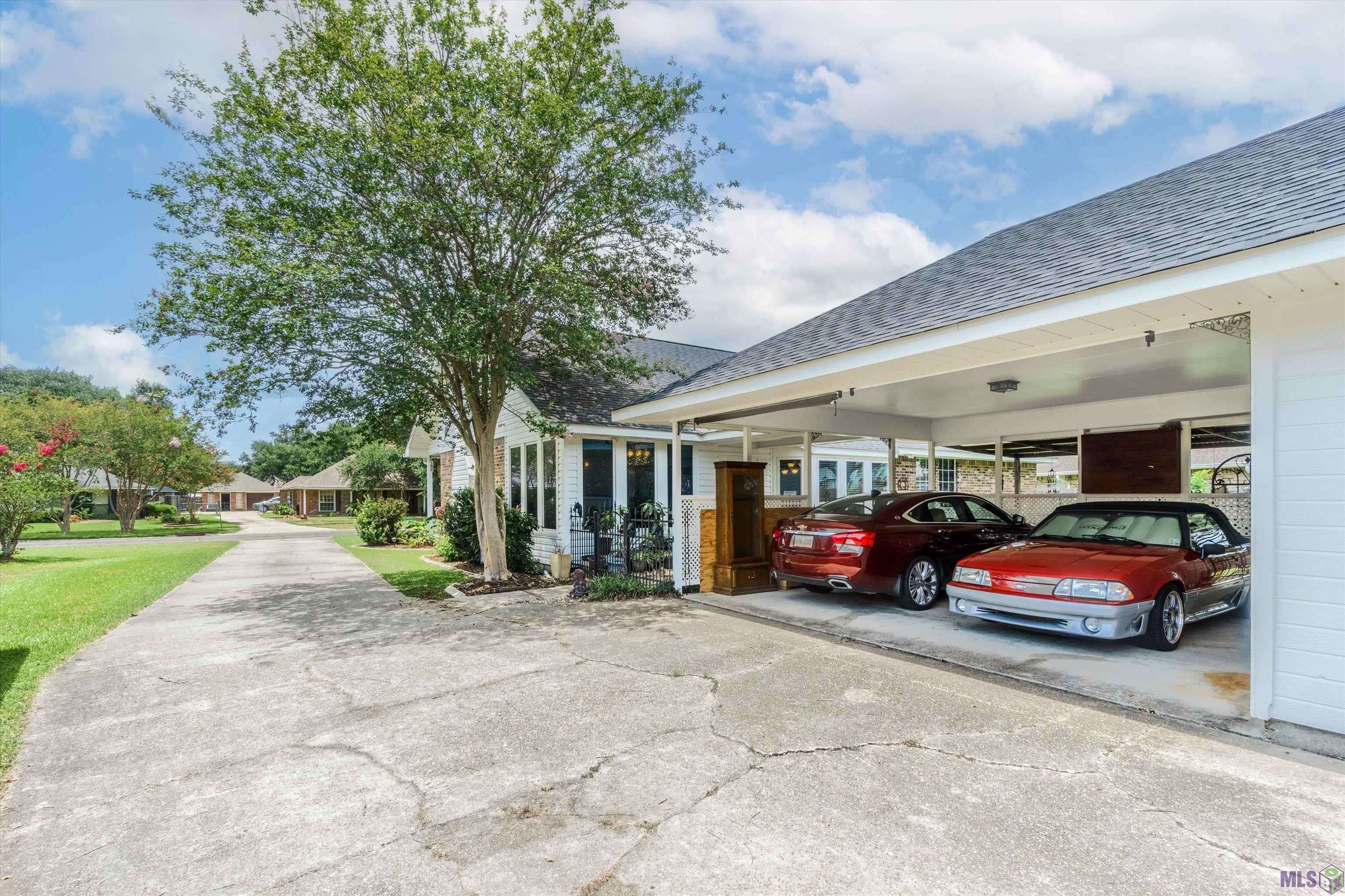 Baton Rouge, LA 70817,5953 Shakespeare Dr