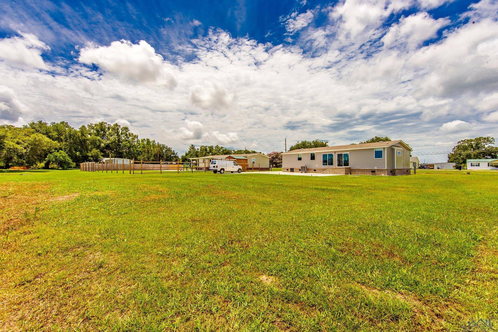 Schriever, LA 70395,435 Back Project Road