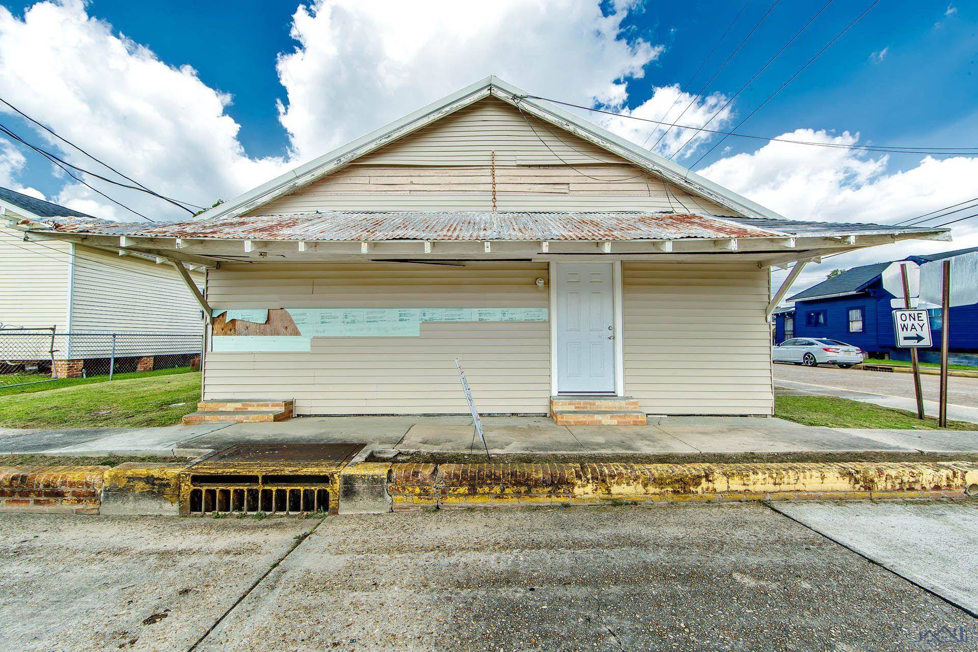 Houma, LA 70360,509 Point St