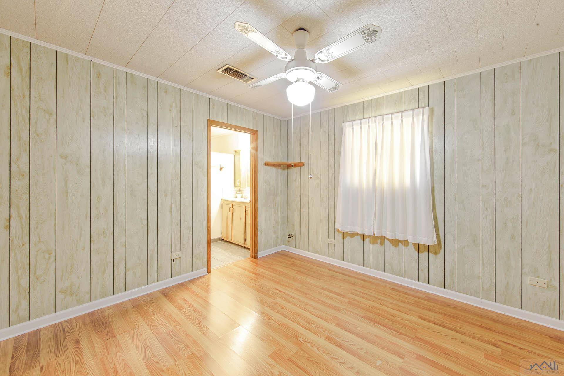 Lockport, LA 70374,121 Laris Dr