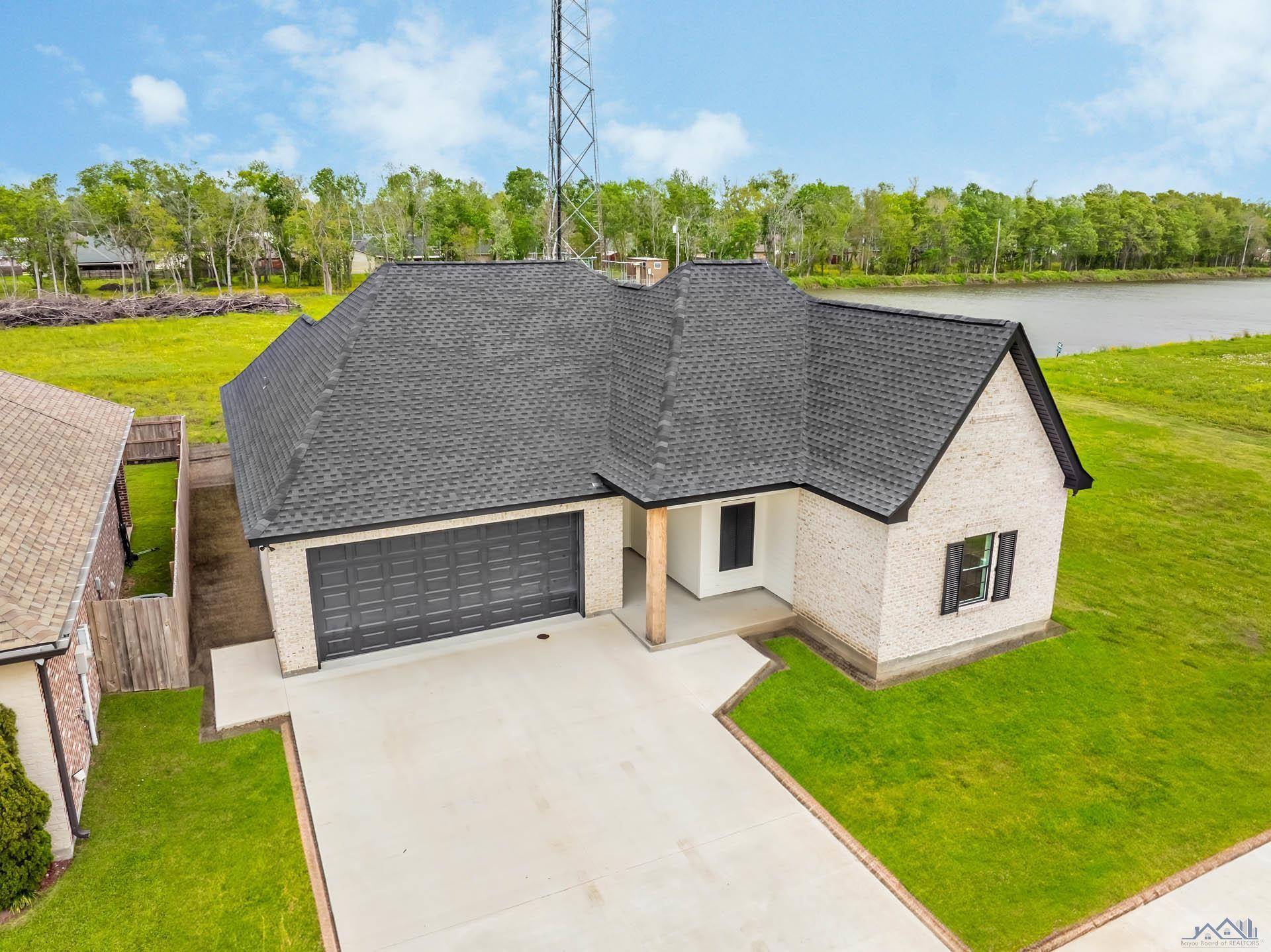 Houma, LA 70364,277 Rue Reece