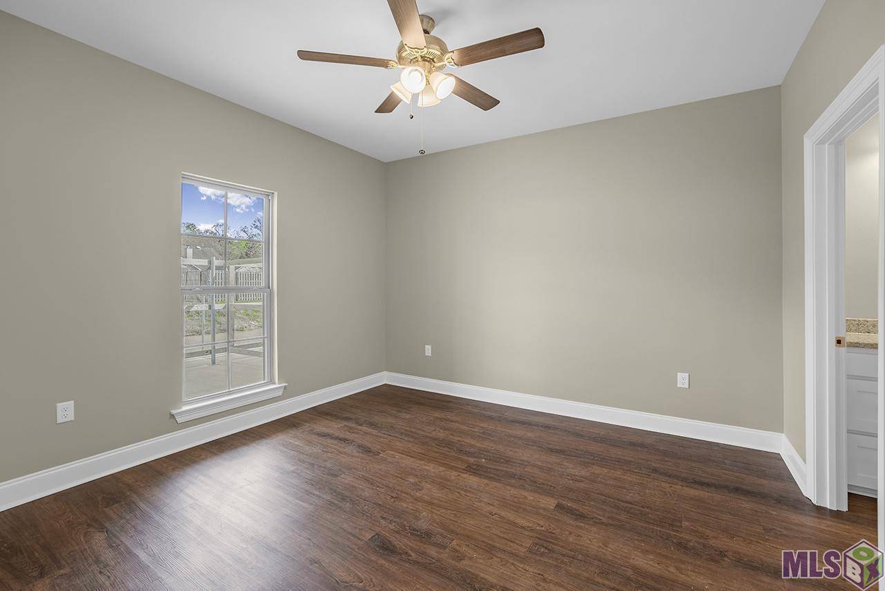 Denham Springs, LA 70706,33260 La Hwy 16 ##10D