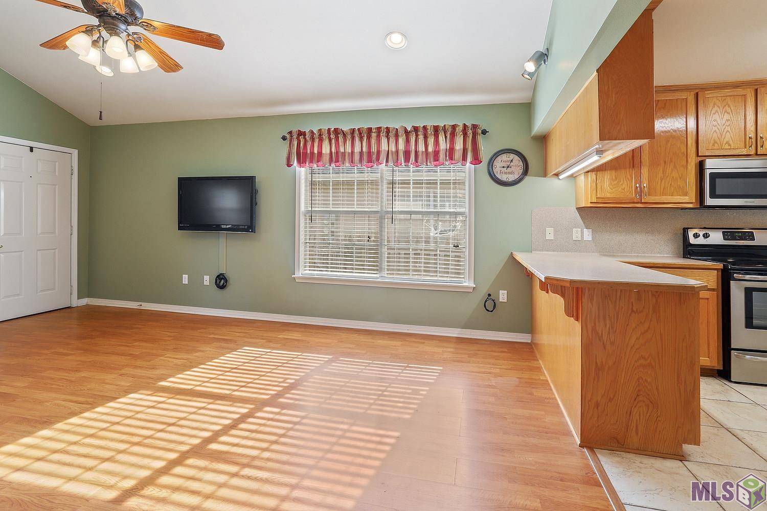 Ponchatoula, LA 70454,244 Avalon Villa Dr ##244