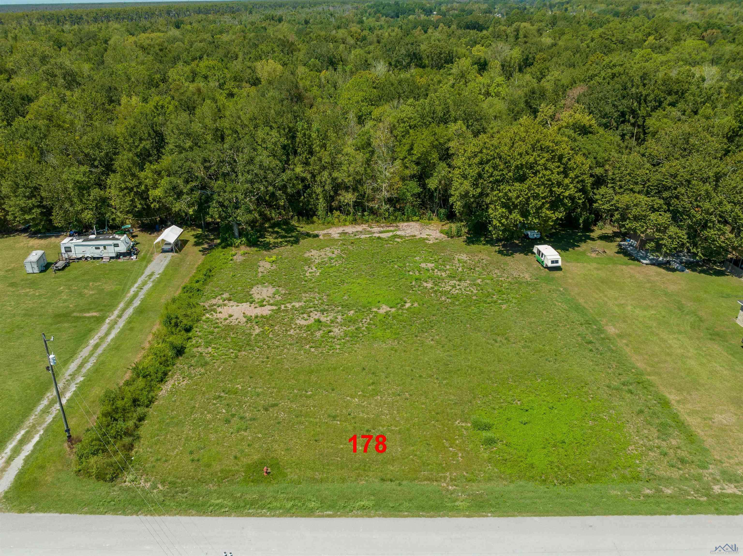 Gibson, LA 70356,178 Marina Dr