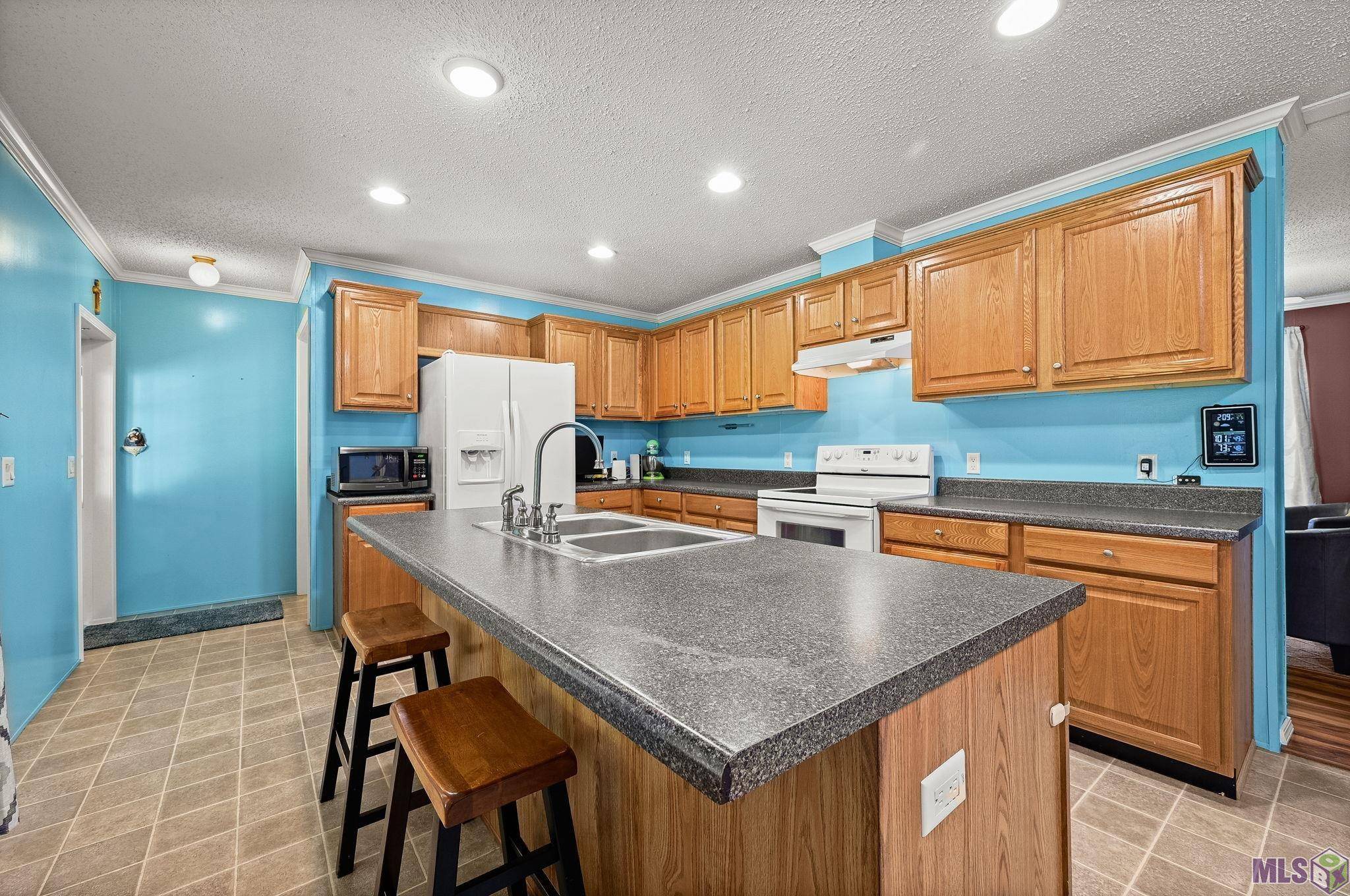 Sorrento, LA 70778,8390 Annie Oak Dr
