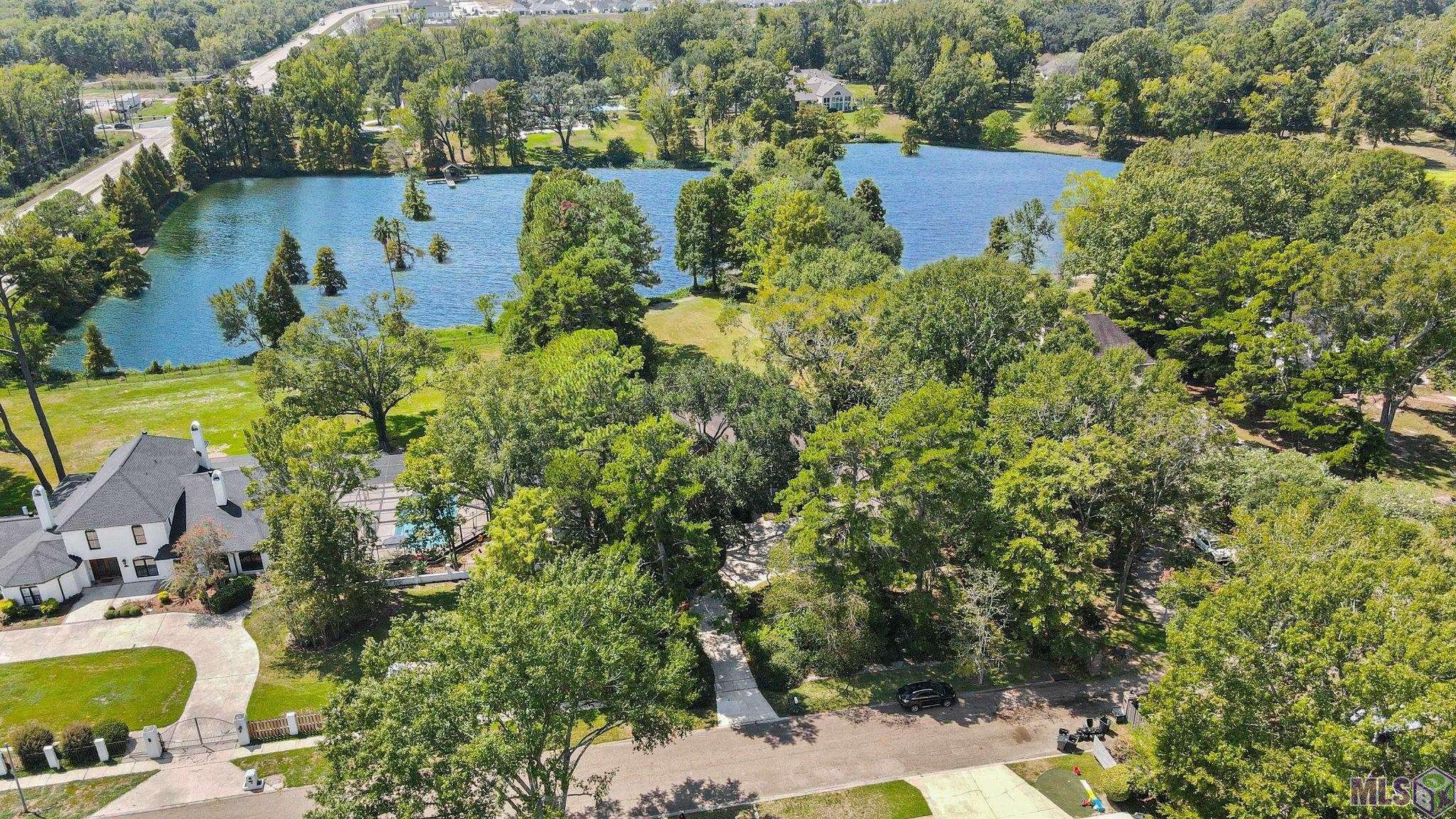 Baton Rouge, LA 70810,12980 Springview Ave