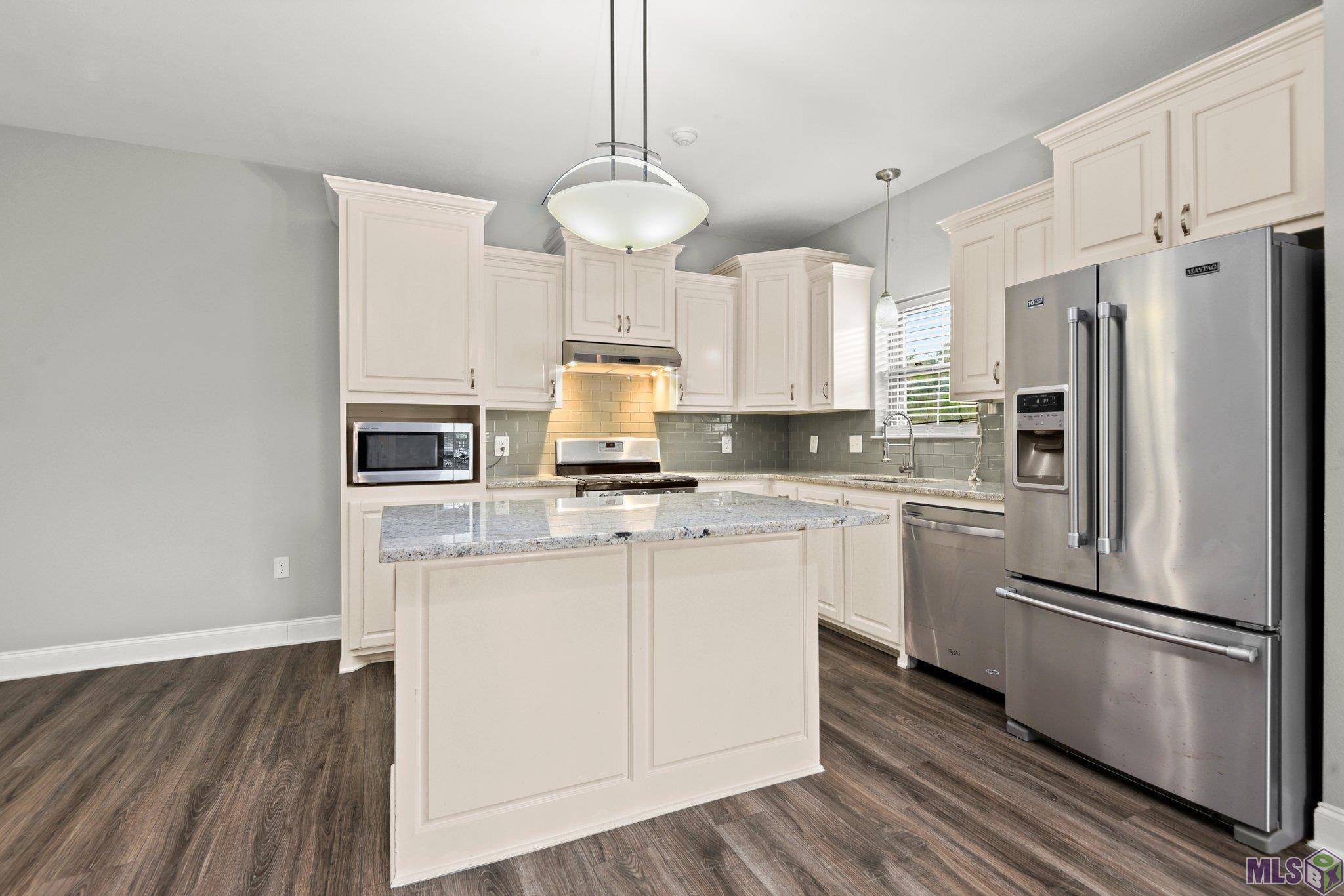 Baton Rouge, LA 70819,702 Waterton Dr