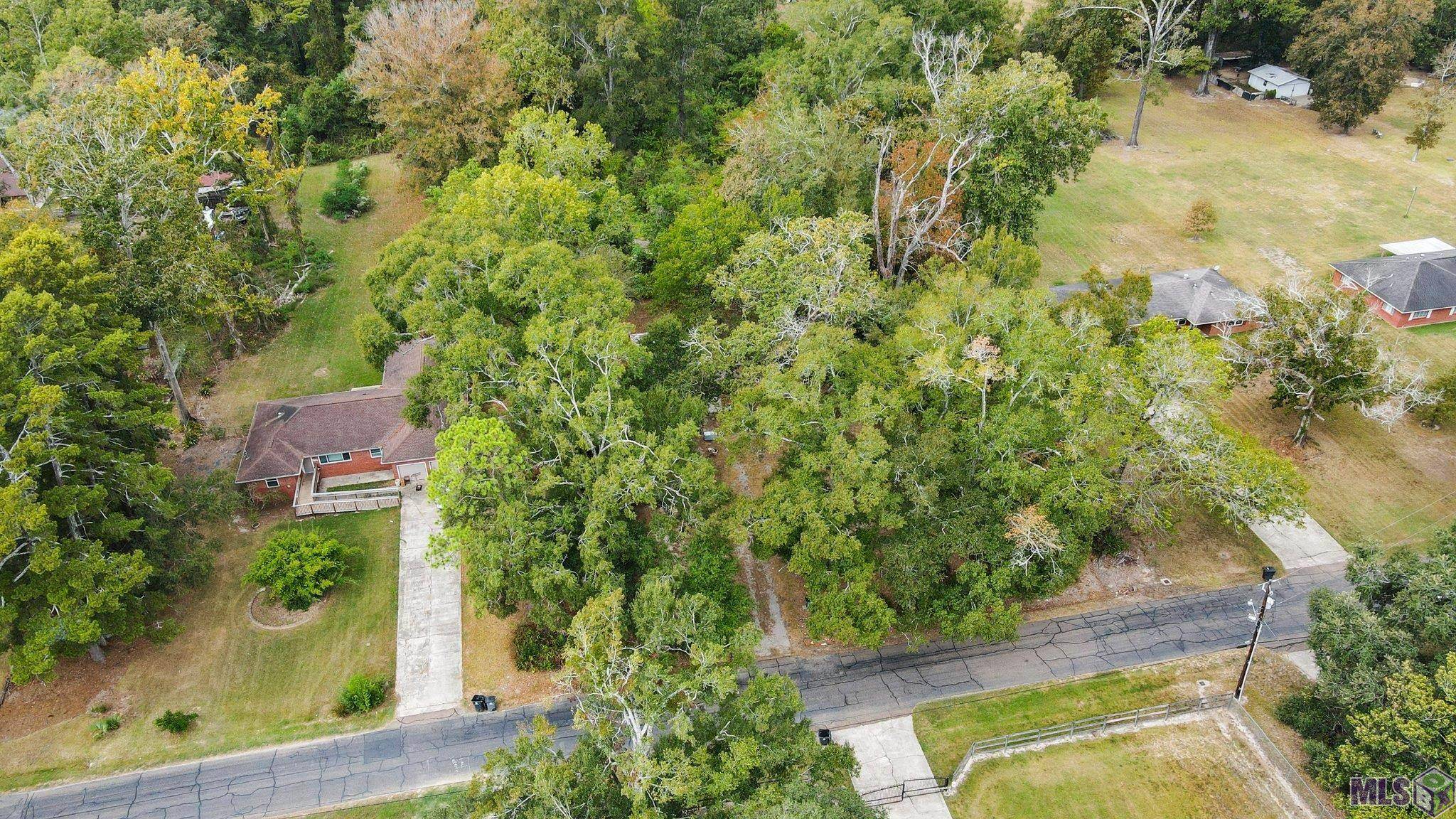 Baton Rouge, LA 70812,5155 Dickens Dr