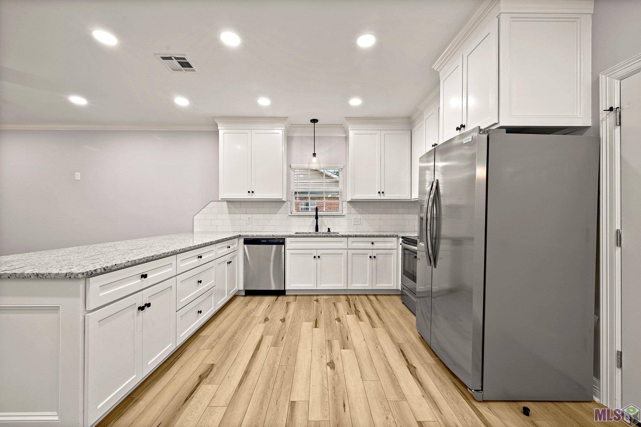 Baton Rouge, LA 70816,13411 Country Meadow Ave