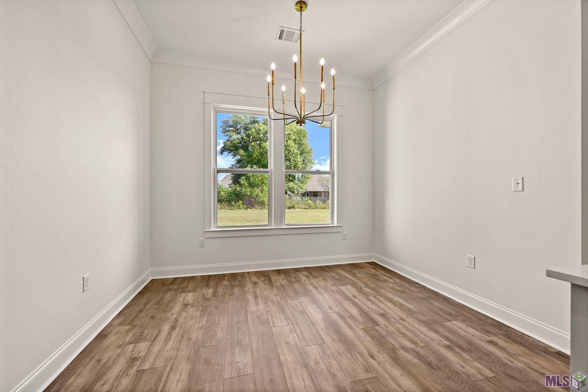 Greenwell Springs, LA 70739,17955 Delaney Dr