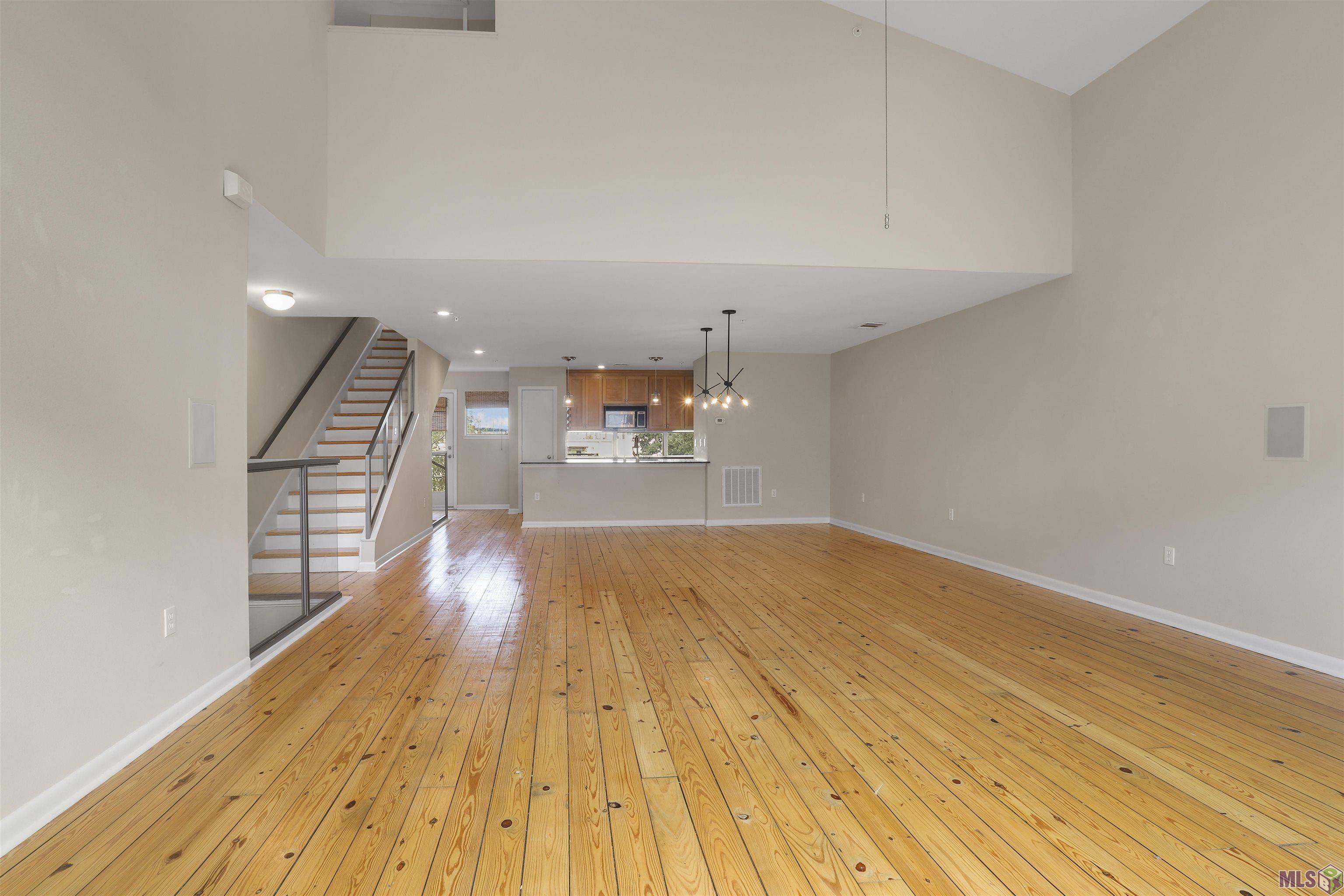 Baton Rouge, LA 70802,1720 Nicholson Dr ##23