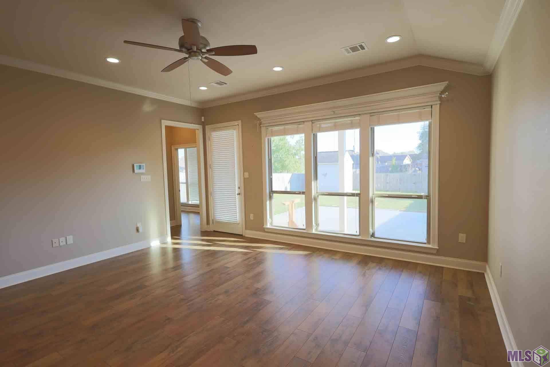 Baton Rouge, LA 70817,18050 Hoo Shoo Too Rd