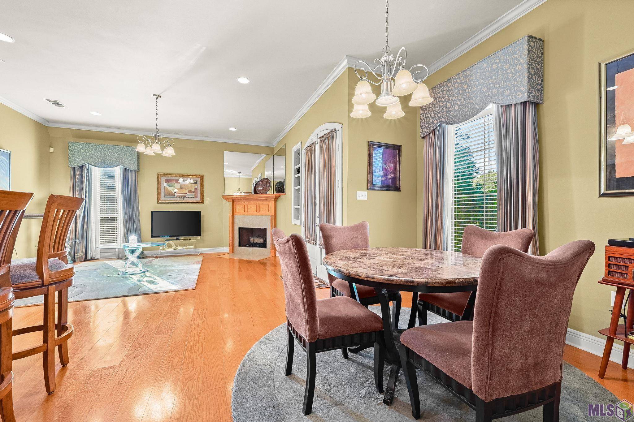 Baton Rouge, LA 70810,10446 Hillmont Ave