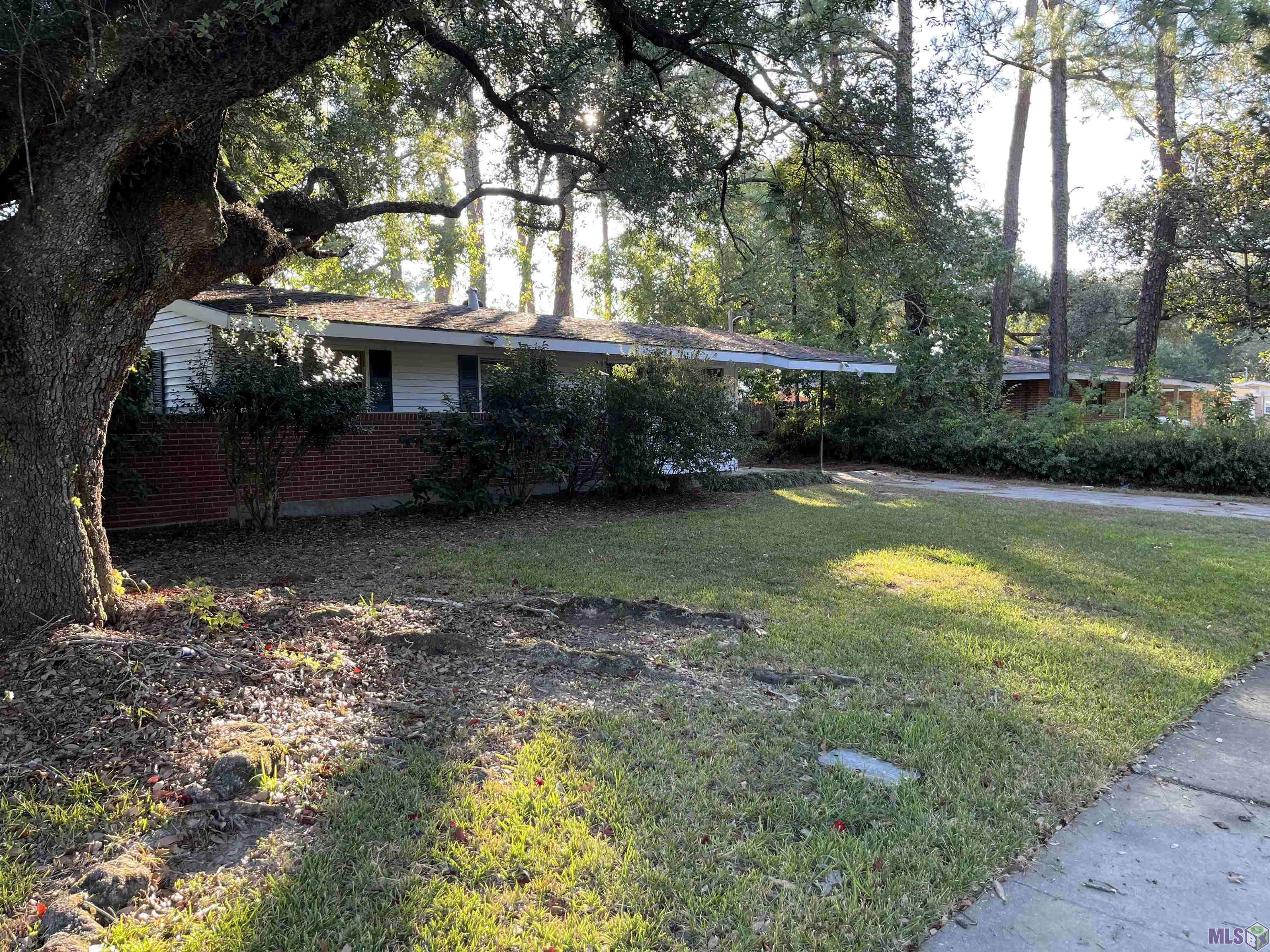 Baton Rouge, LA 70810,9188 Kingcrest Pkwy