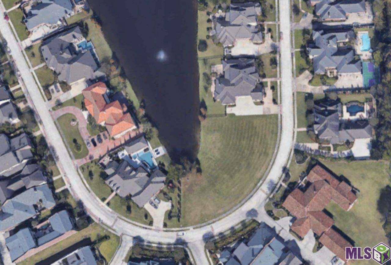 Baton Rouge, LA 70809,99 Bocage Lake Dr