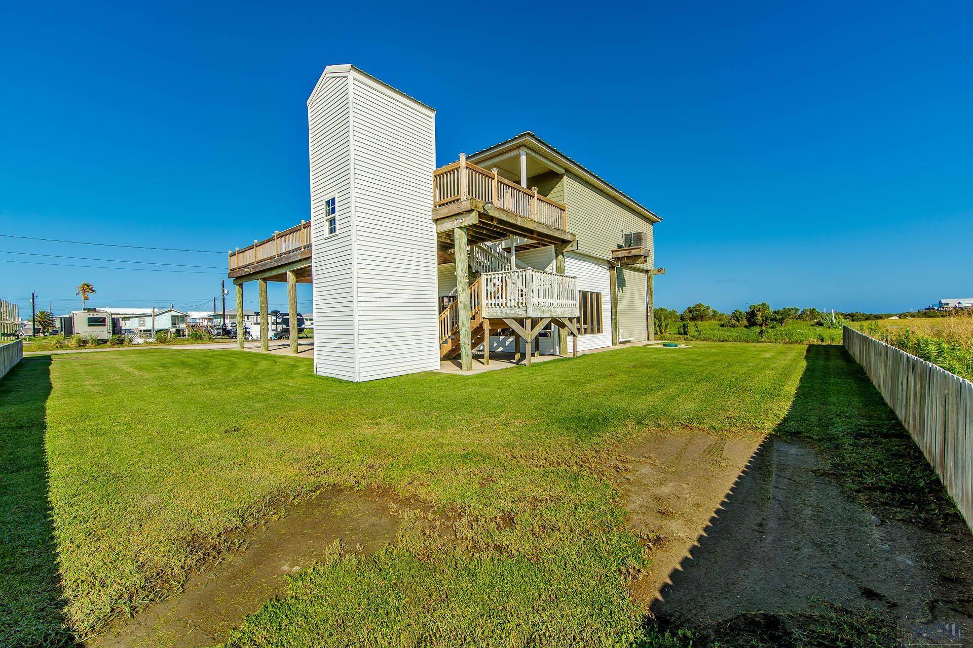 Grand Isle, LA 70358,126 Dee Lane