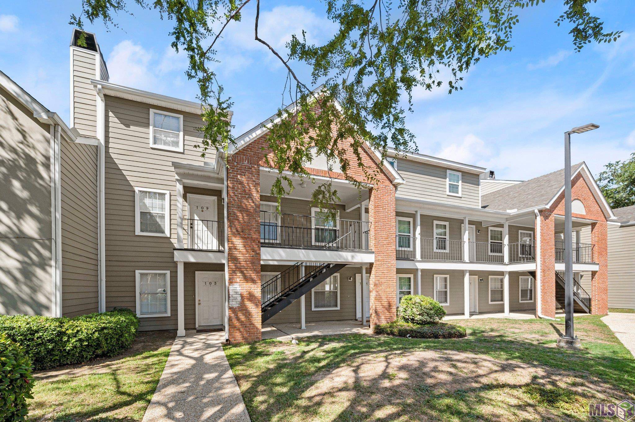 Baton Rouge, LA 70808,141 E Boyd Dr ##110