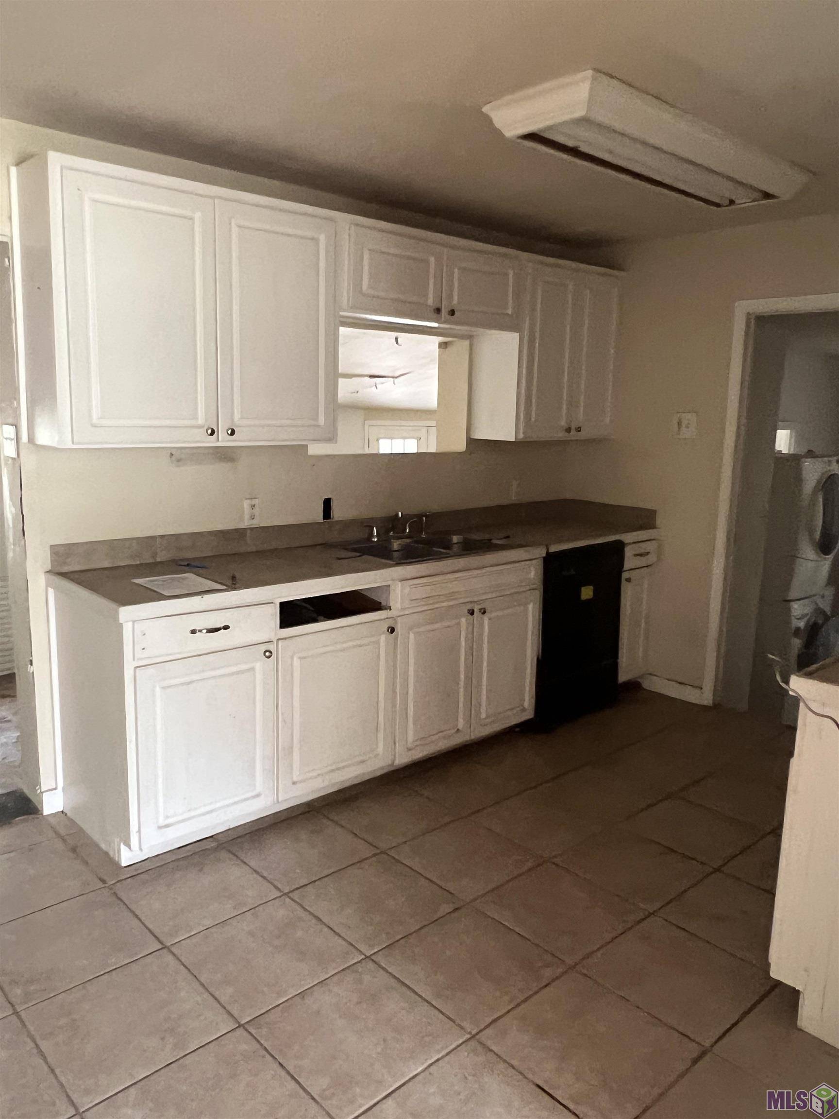 Baton Rouge, LA 70815,10825 Tams Dr