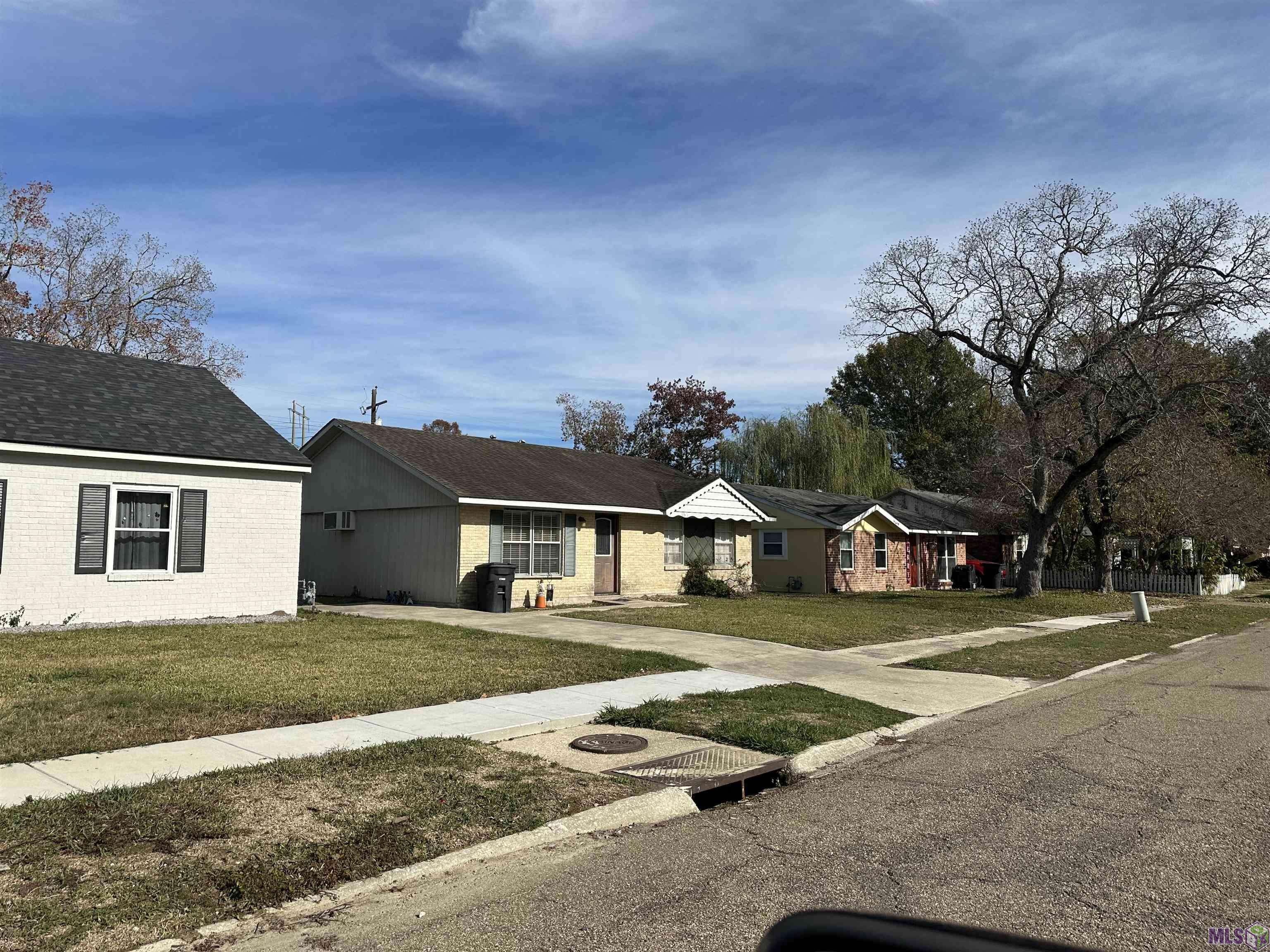 Baton Rouge, LA 70816,11595 Baylor Dr