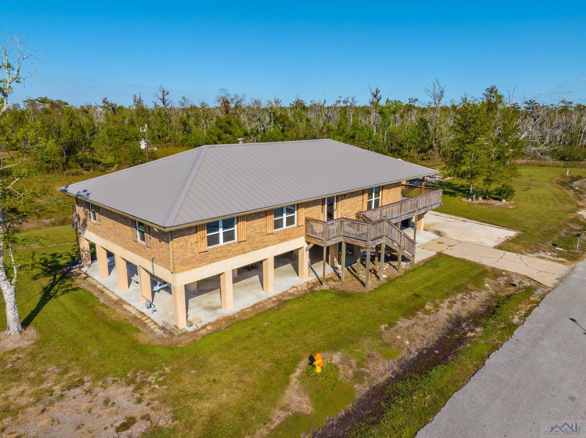 Houma, LA 70363,13 Rocky Rd