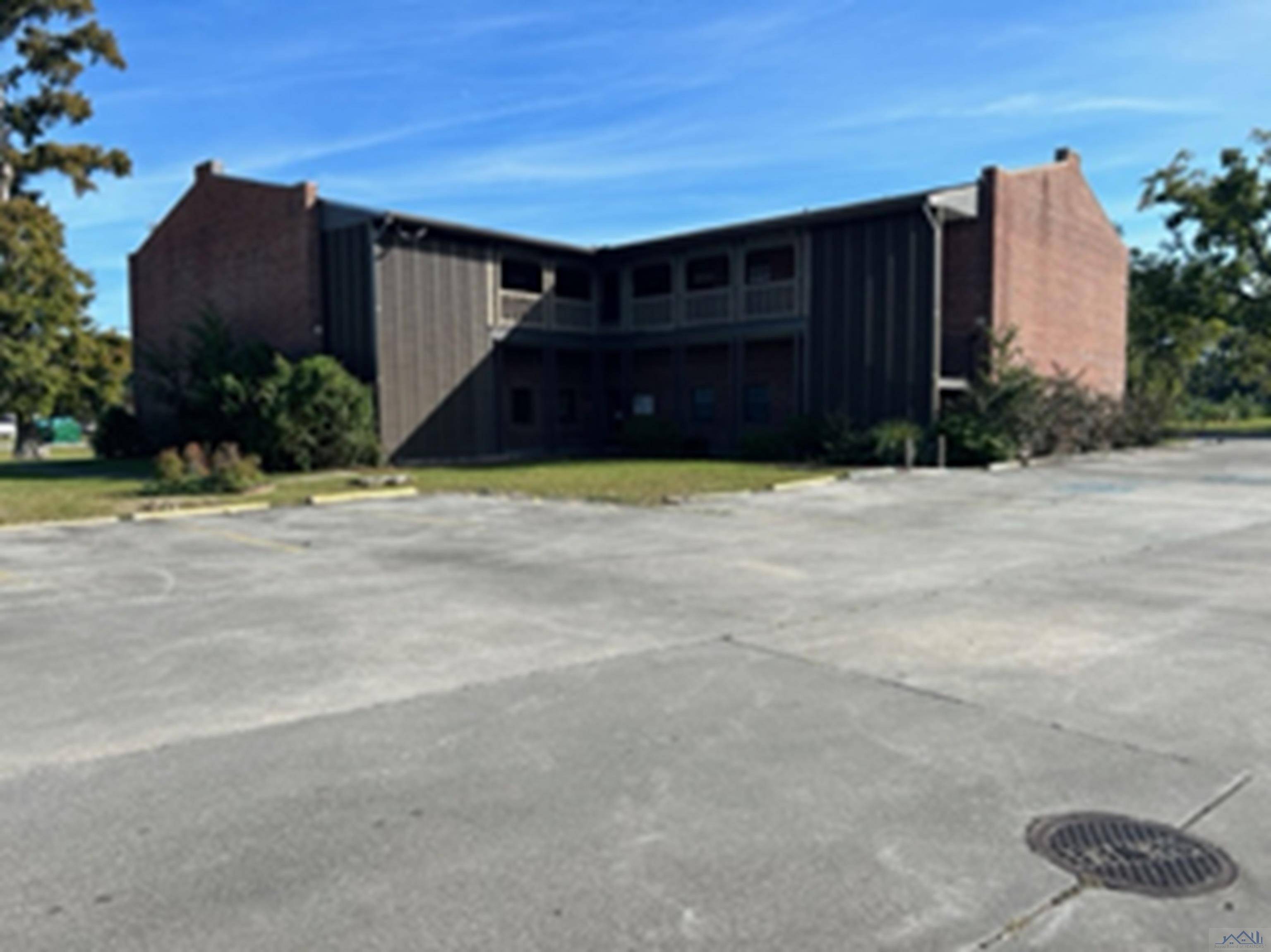 Houma, LA 70360,761 West Tunnel Boulevard ##Office E